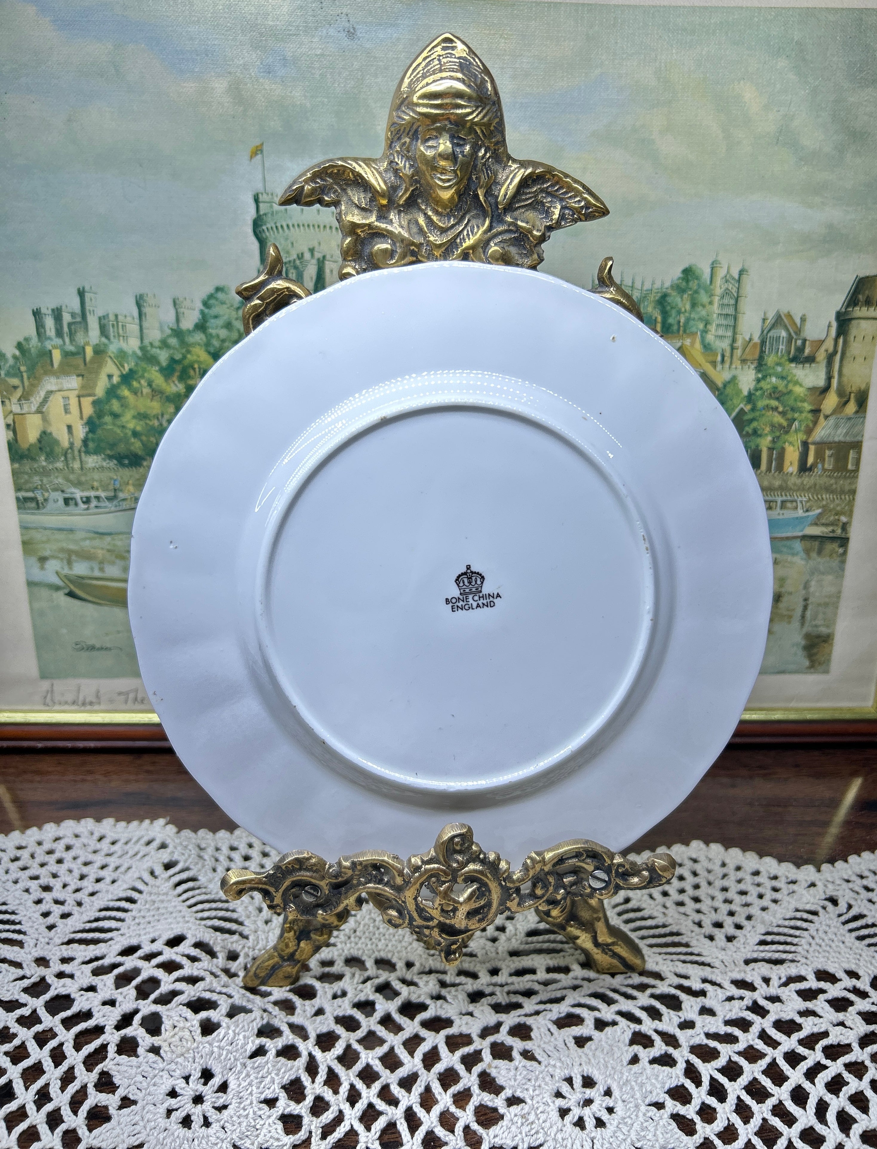 Decorative porcelain collector wall plate features a "Ring-Necked Pheasant" design — fine bona China 6”