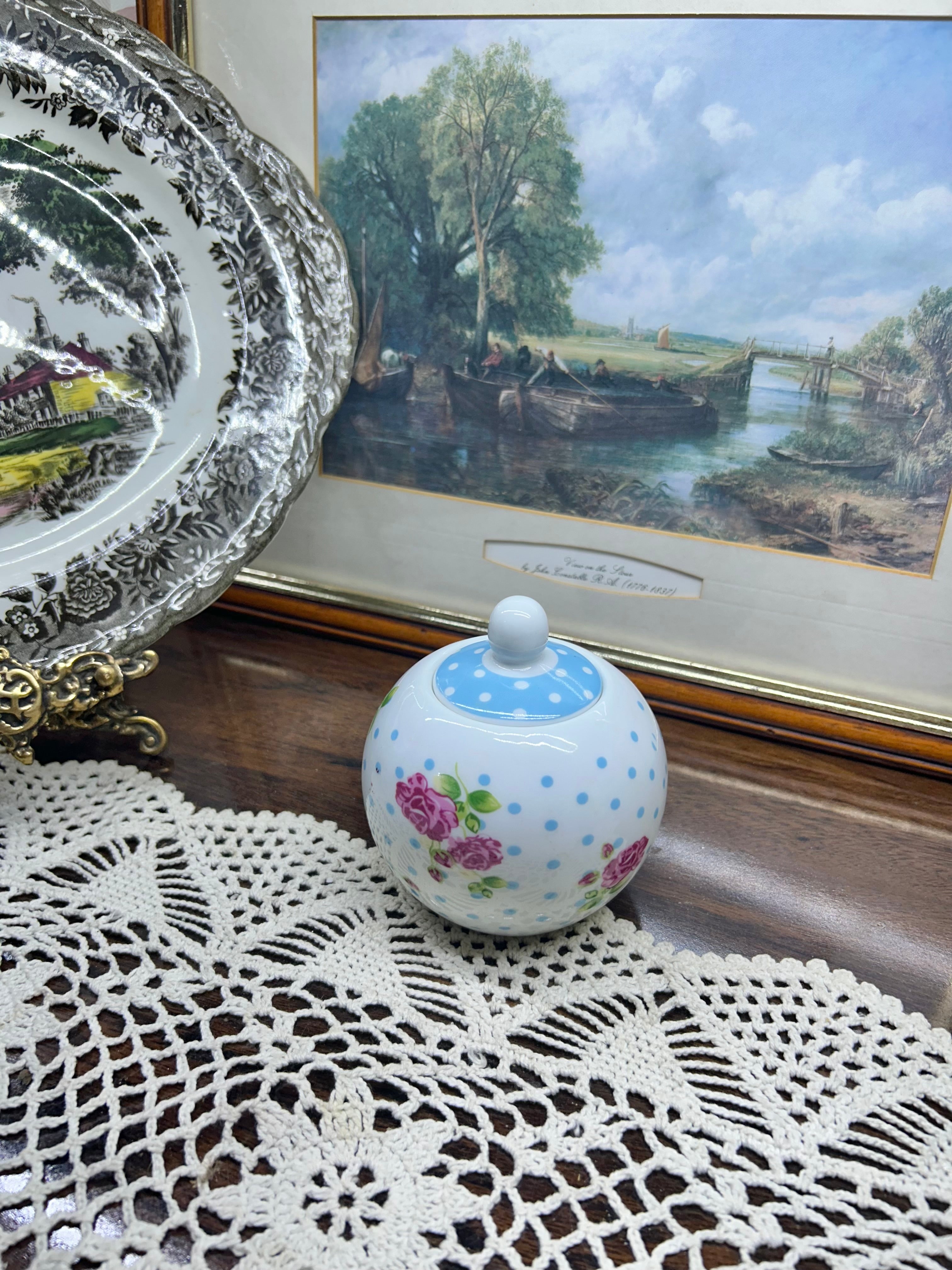 Vintage “The leonardo collection” floral porcelain pot