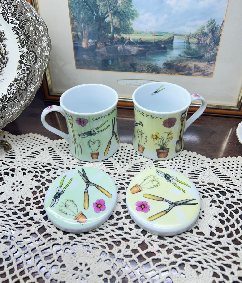Leonardo collection “ come into the garden” lidded mugs — fine porcelain