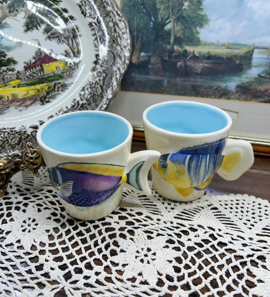 3D painted fish shaped mugs — Cermaic pair