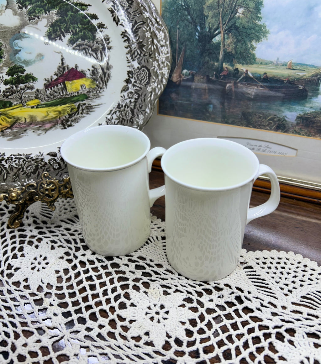 White porcelain tea mugs — Set of 2