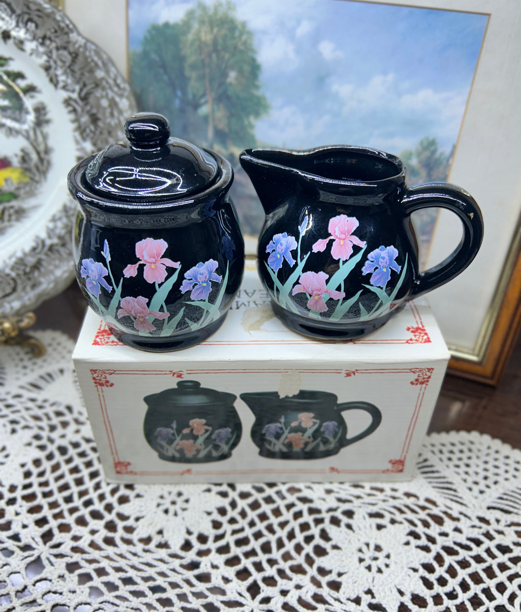 Glossy set of creamer & sugar pot adorned with ink iris floral designs — England