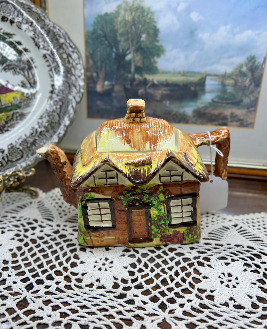 Vintage Price Kensington "Ye Olde Cottage" teapot