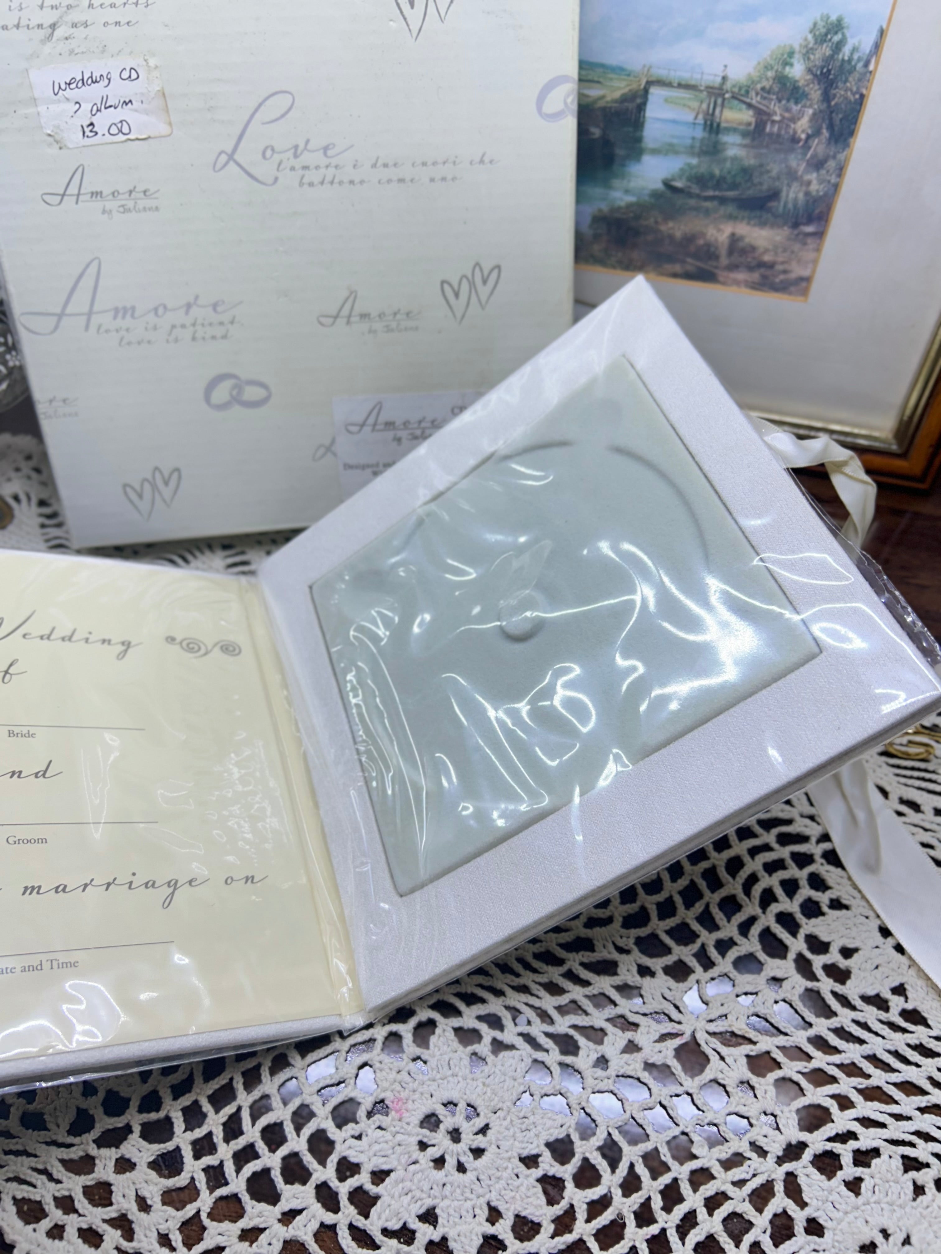 Amore by Juliana Wedding Photo Album and CD/DVD holder set — packed