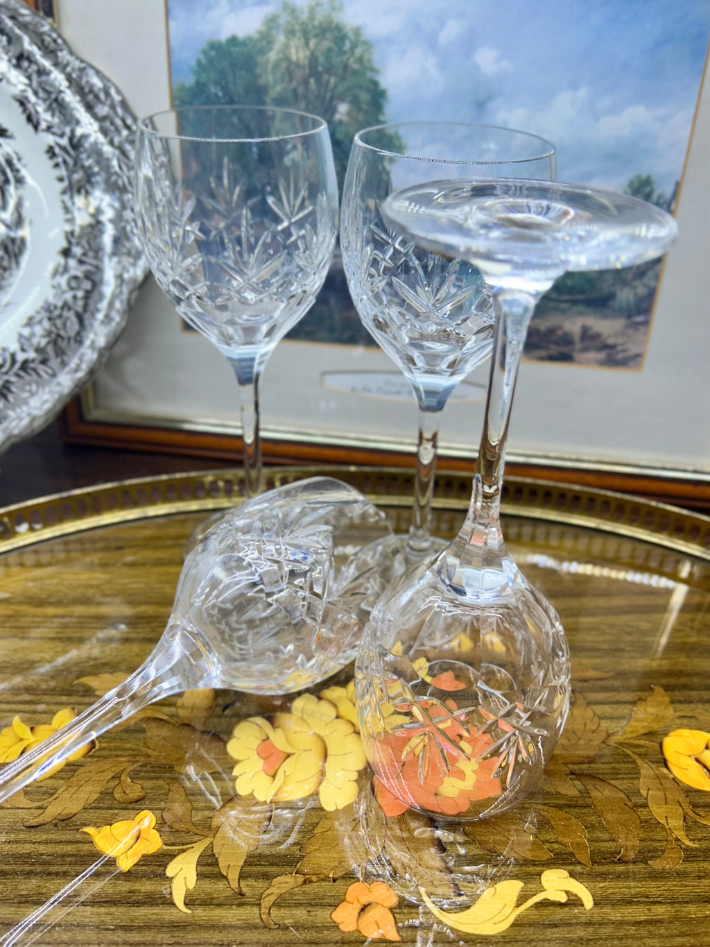 Bohemia 24% lead victoria inticate hand-cut crystal wine glasses — Set of 4