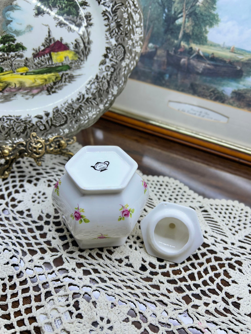 Vintage preserve pot with pink rose pattern and gold rim — England