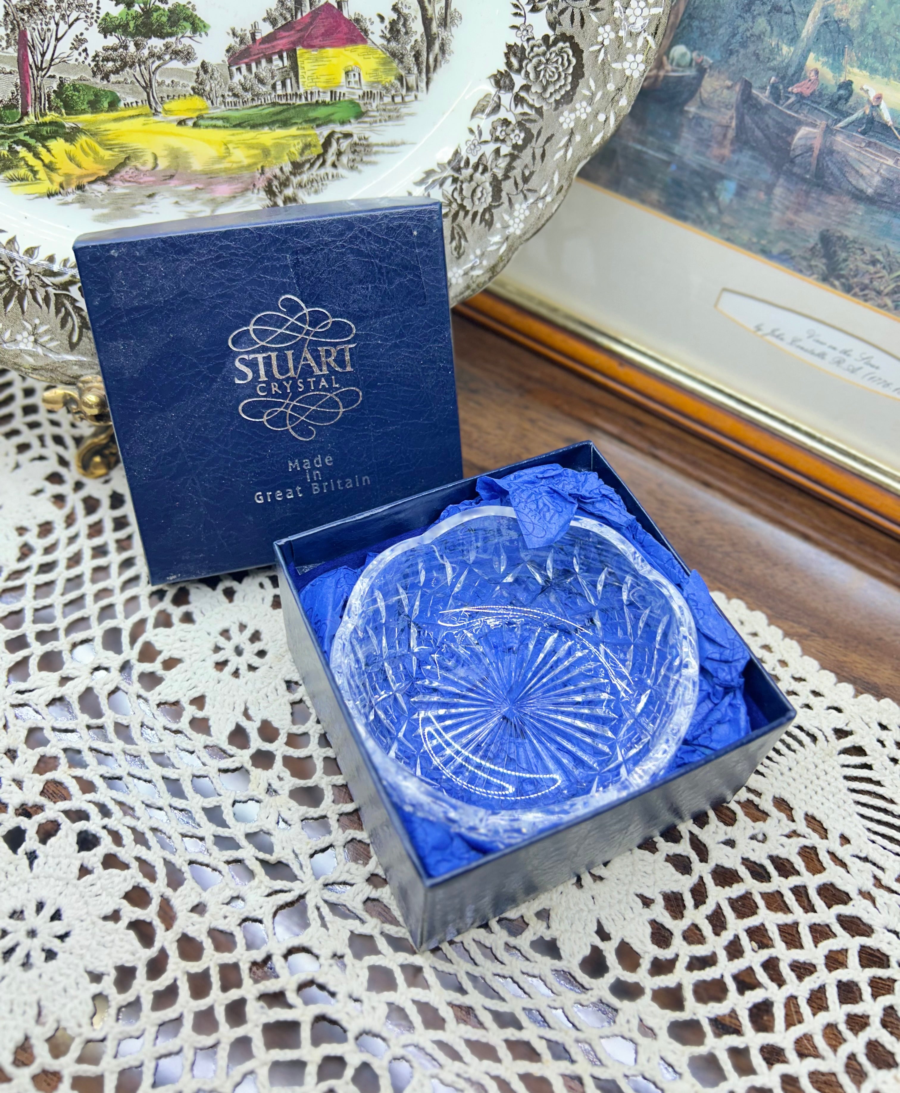 Stuart 24% lead Crystal cut bowl, featuring intricate patterns
