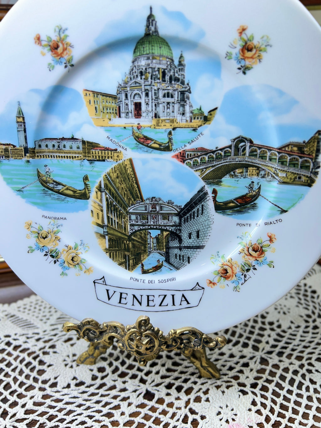 Decorative Venezia Collector wall souvenir plate — Italy 10”