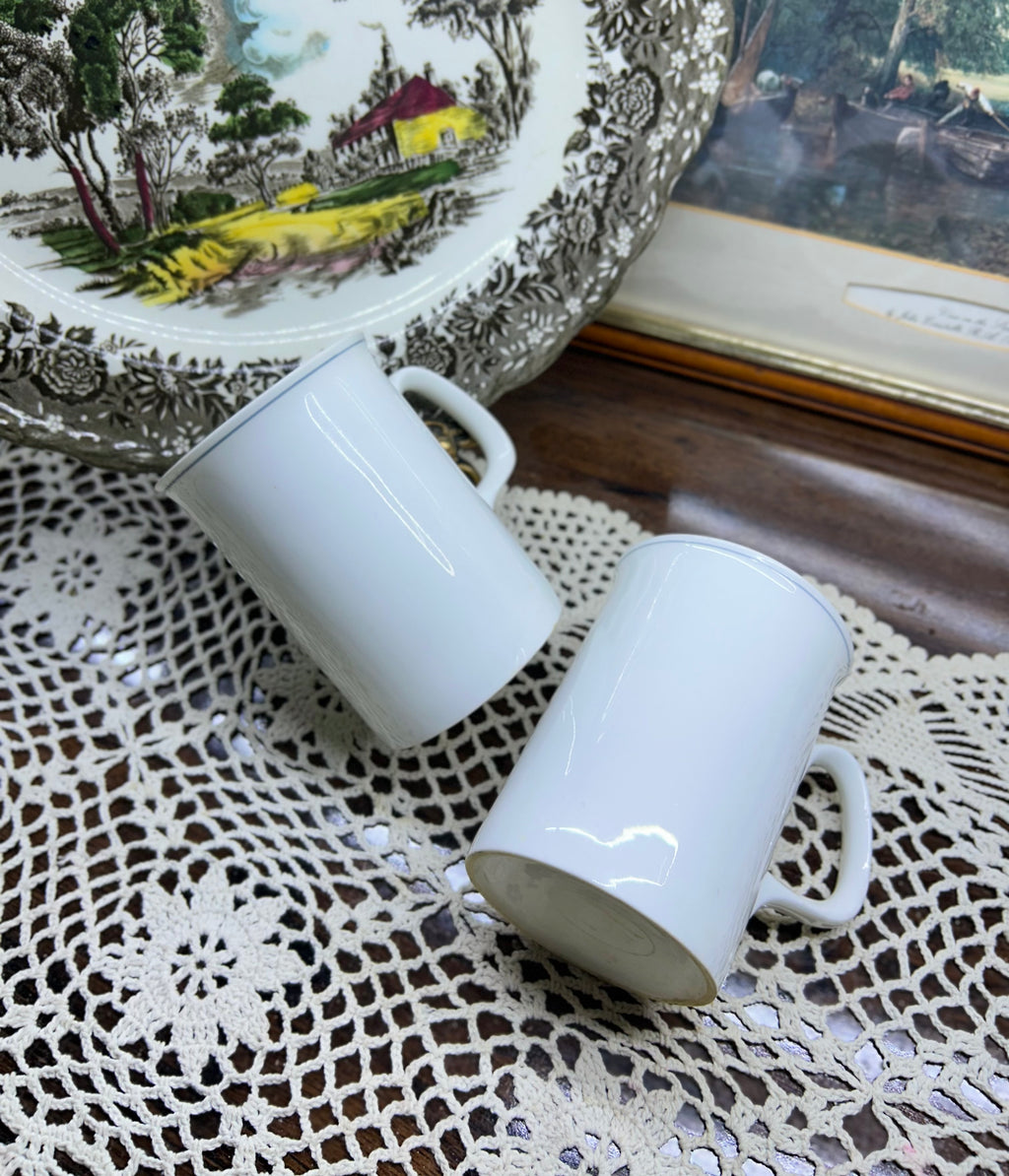 White porcelain tea mugs — Set of 2