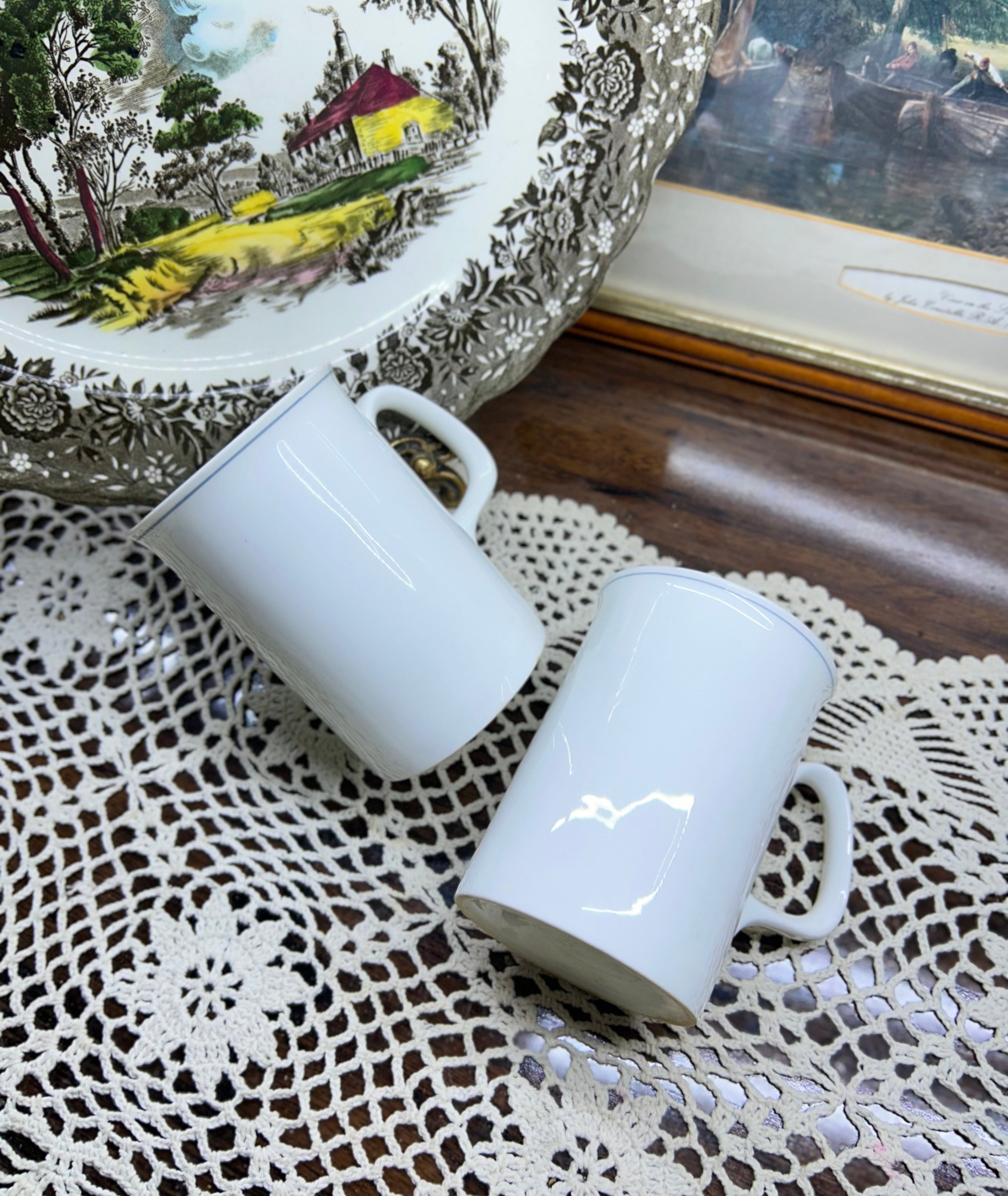 White porcelain tea mugs — Set of 2