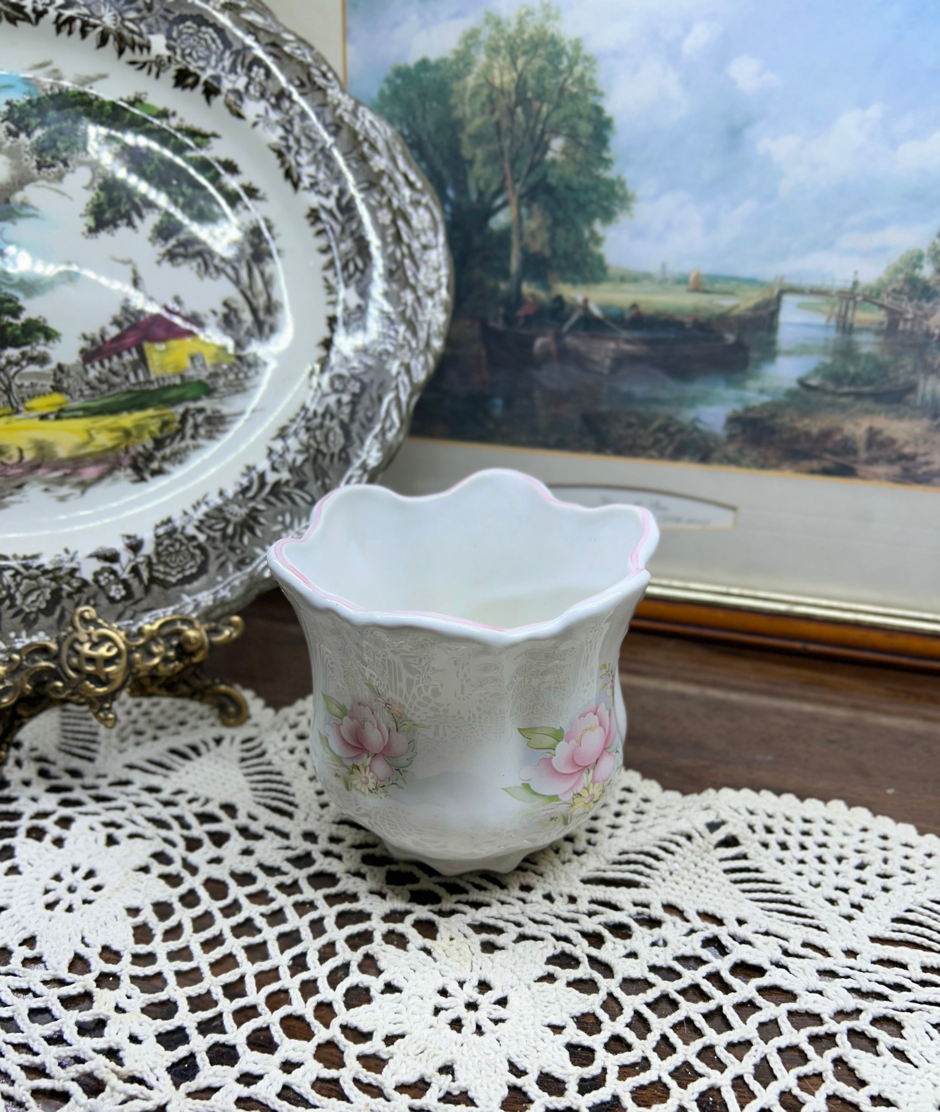 Vintage hand-painted decorative planter pot by Maryleigh pottery — England