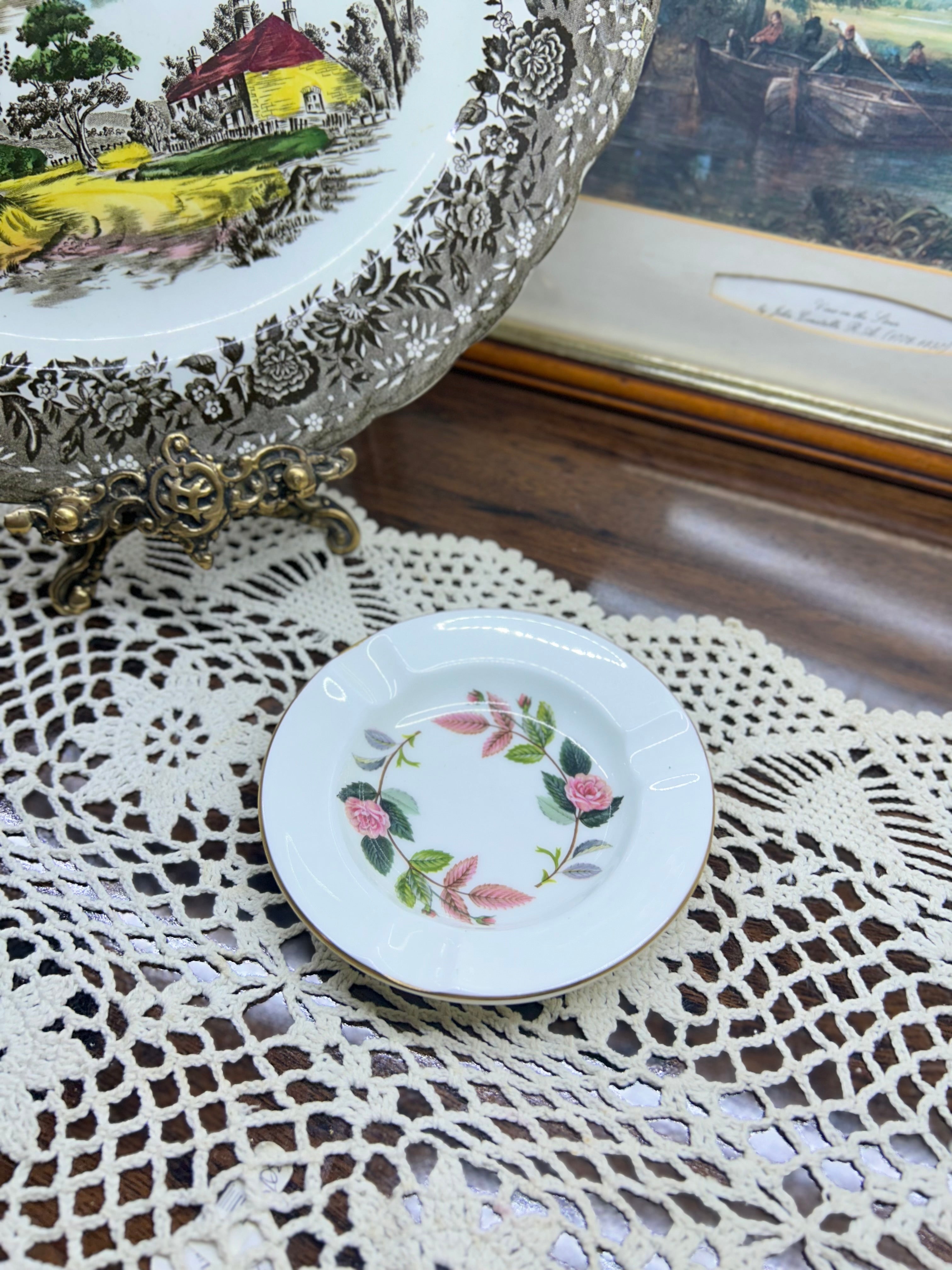 Wedgwood Hathaway Rose ashtray — England