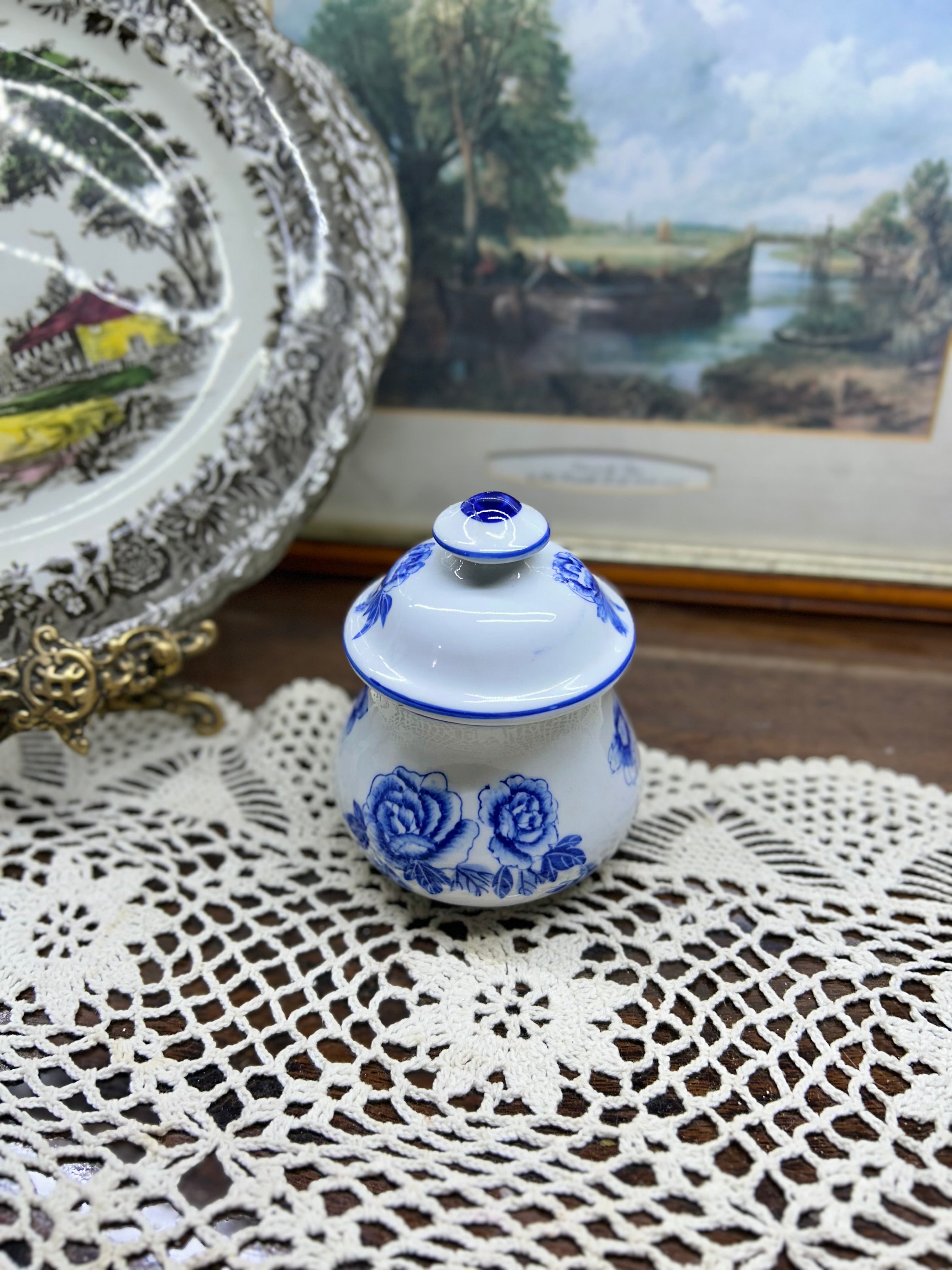 Vintage hand-painted lidded Chinese pot