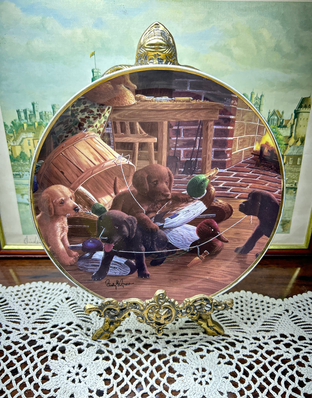 Franklin Mint Heirloom collector wall plate titled "A Bushel of Trouble" 7”