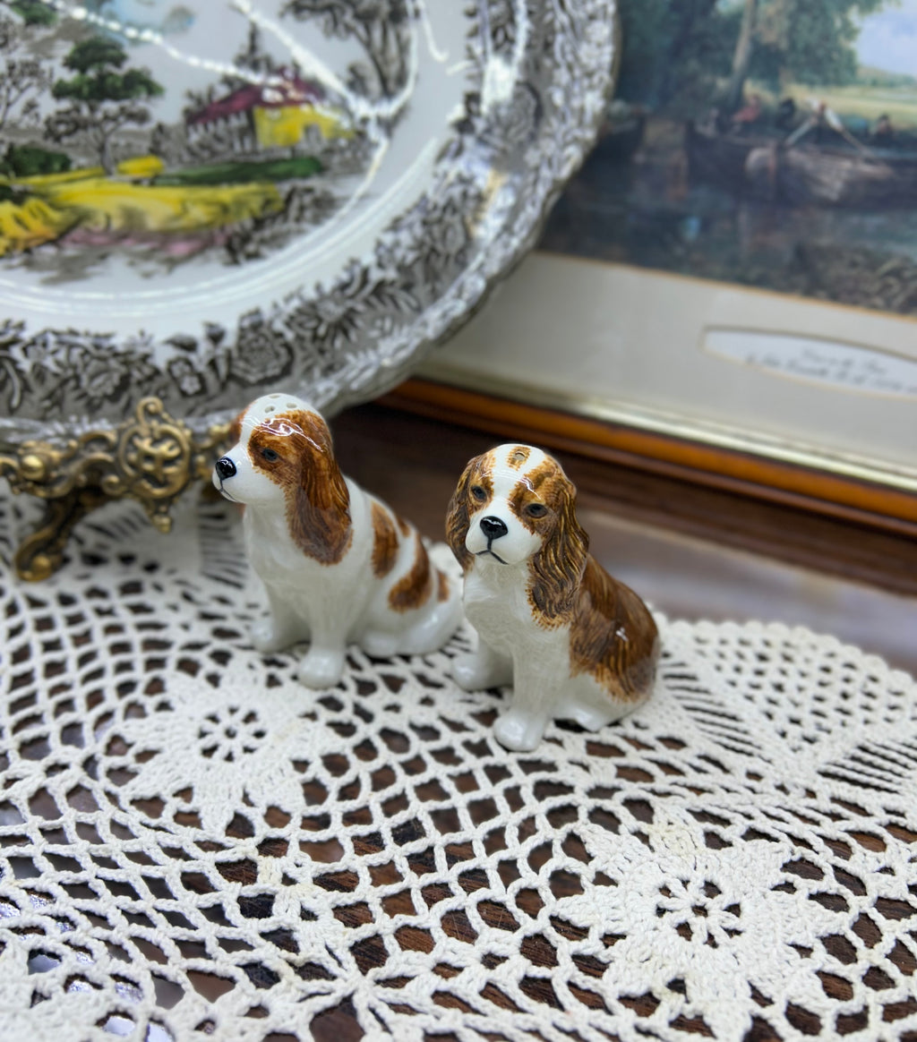 Quail Ceramics Blenheim Cavalier King Charles Spaniel salt and pepper shakers.
