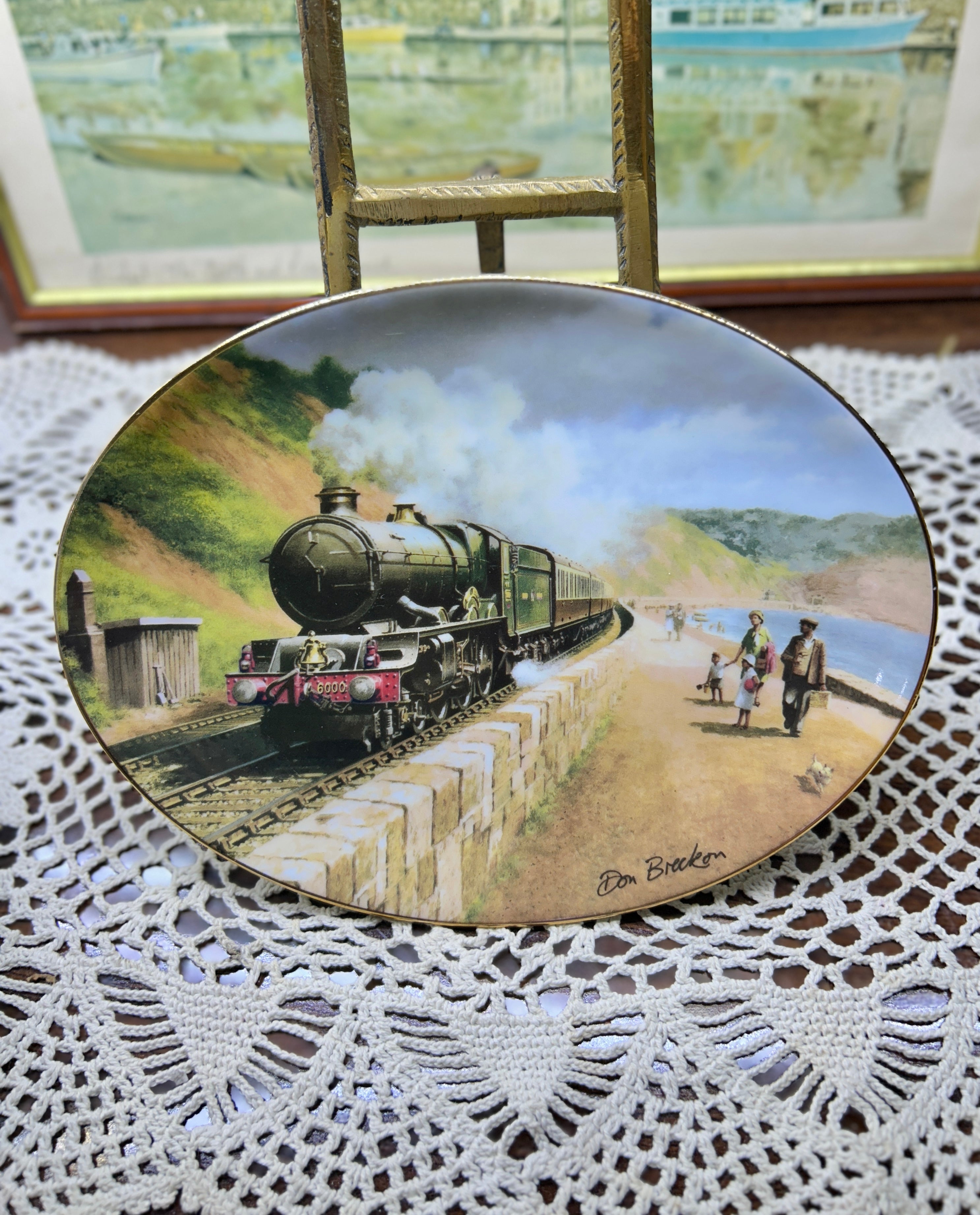 Davenport’s porcelain collector plate featuring railway art by the acclaimed British artist Don Breckon 9”