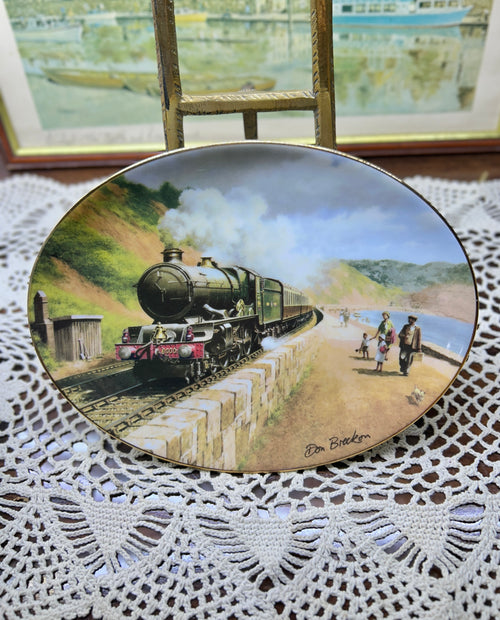 Davenport’s porcelain collector plate featuring railway art by the acclaimed British artist Don Breckon 9”