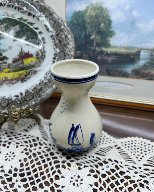 Ceramic handpainted delft blue vase