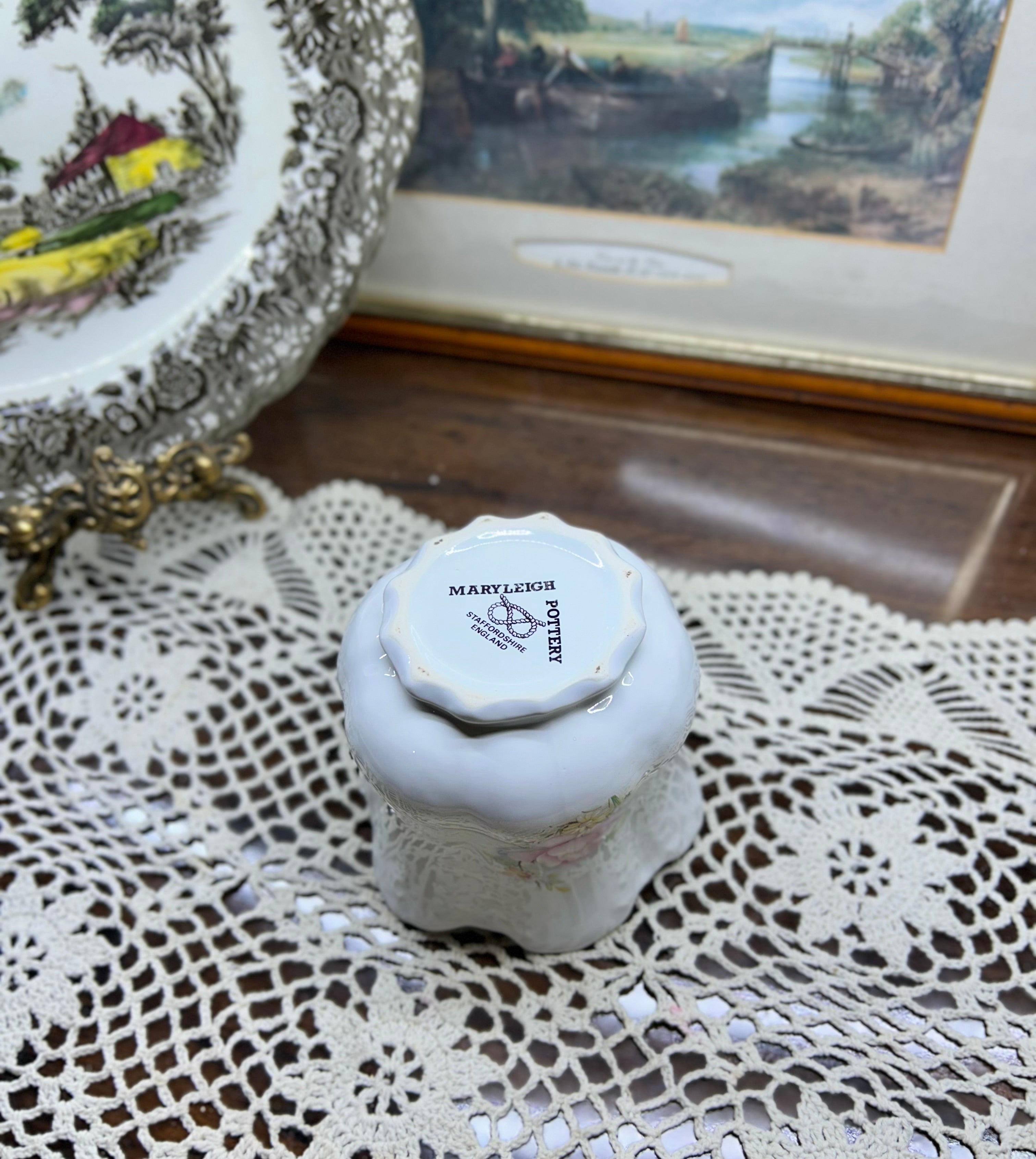 Vintage hand-painted decorative planter pot by Maryleigh pottery — England