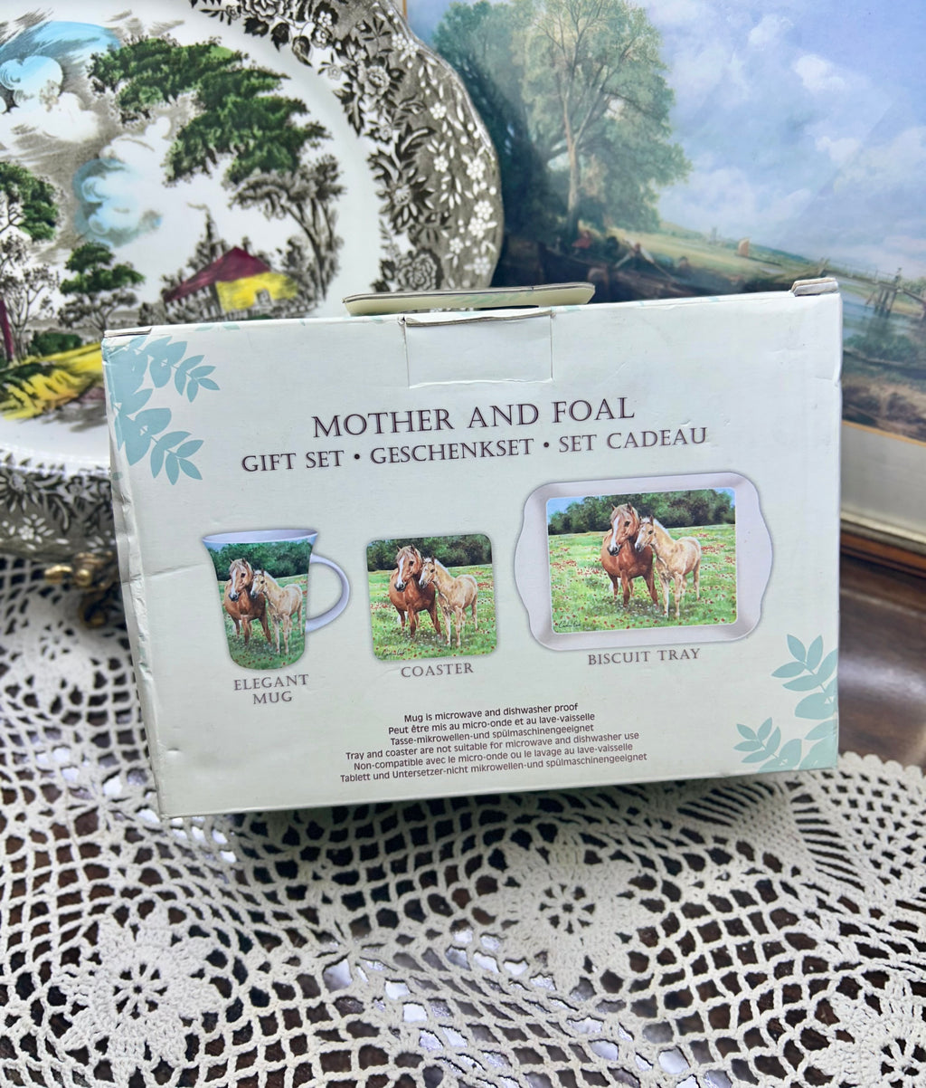 Countryside Collection Mother and Foal gift set — boxed