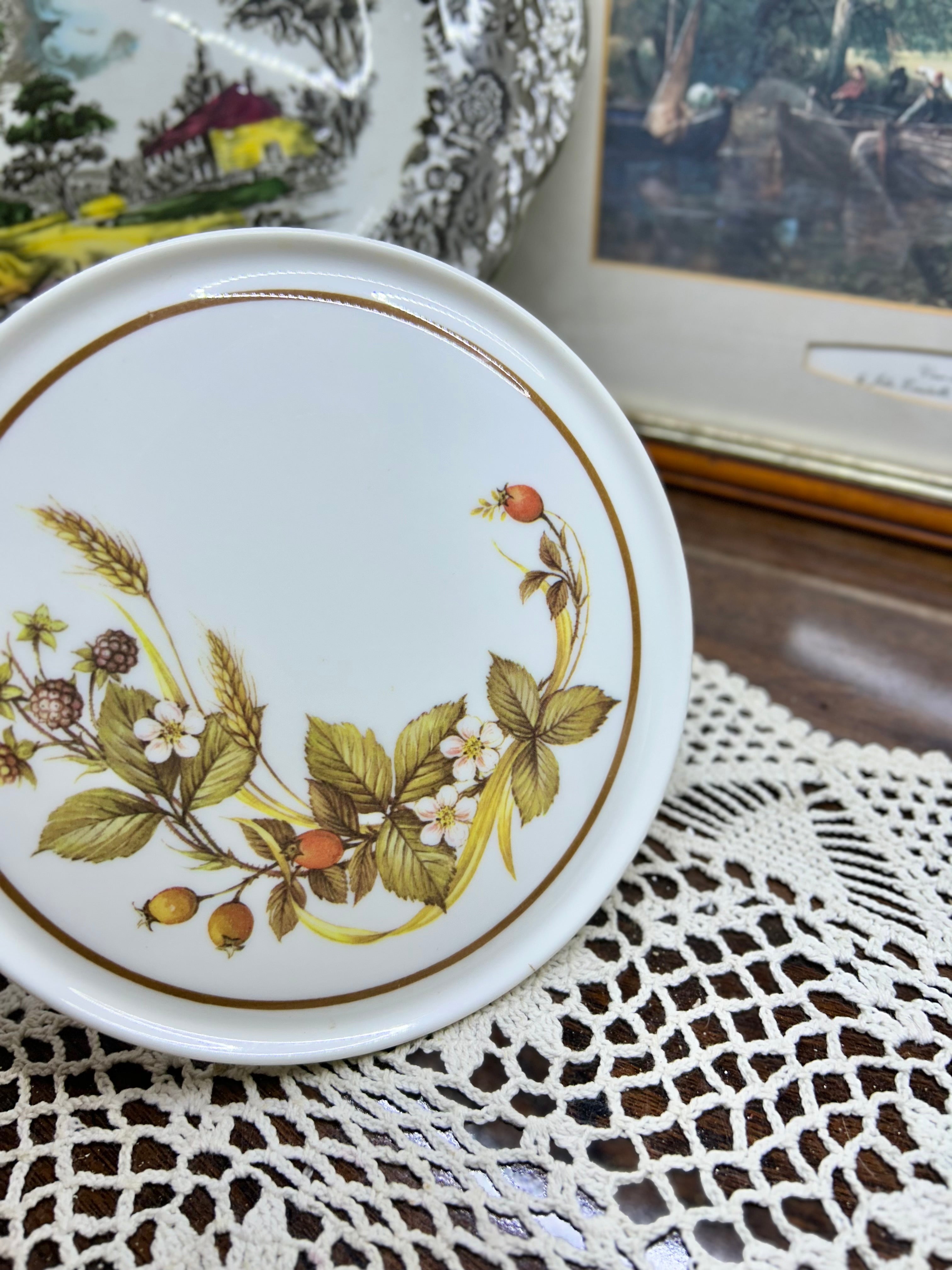 Marks & Spencer Harvest Melamine Teapot Stand
