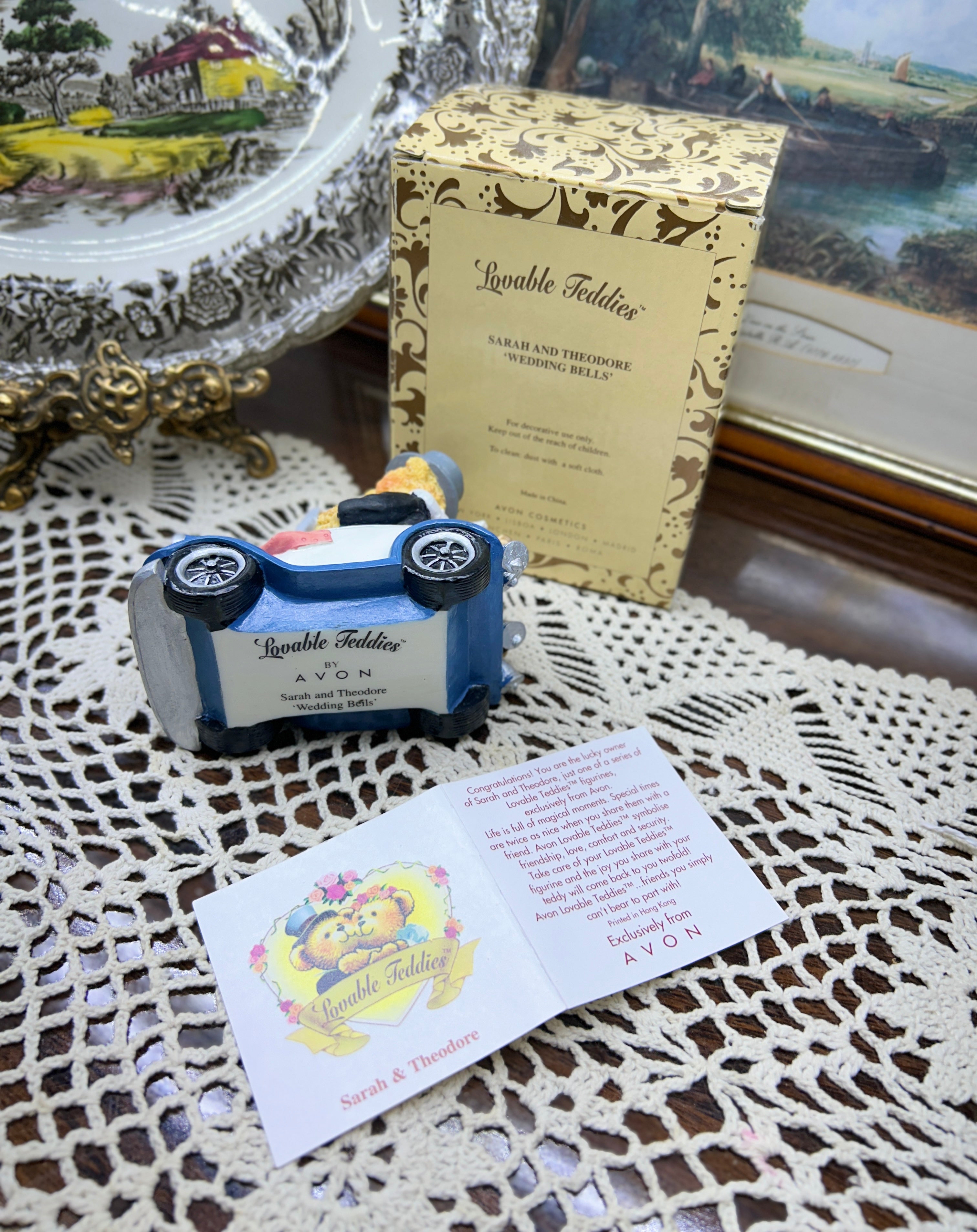 Avon Lovable Teddies "Sarah & Theodore are Married" figurine set