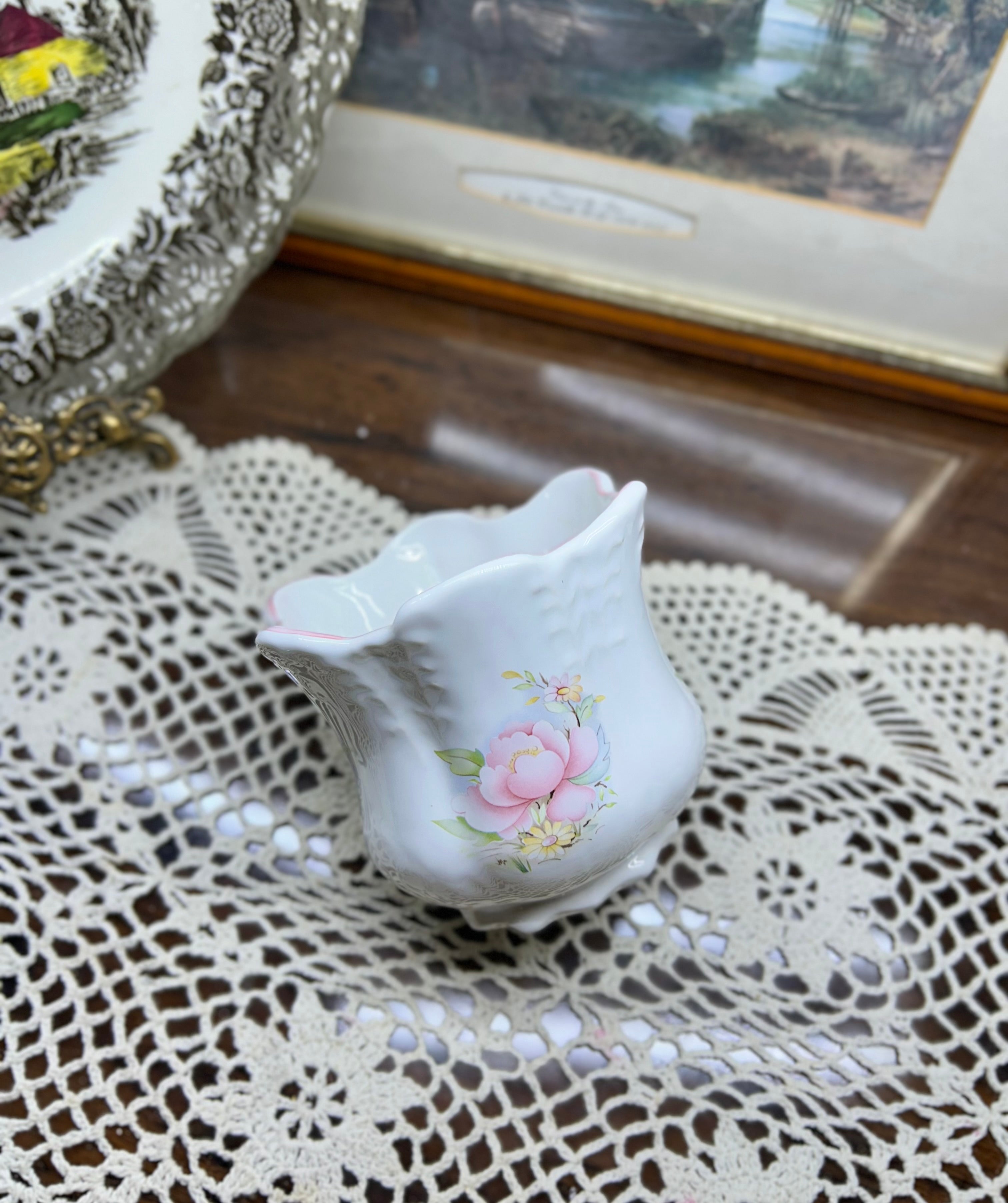 Vintage hand-painted decorative planter pot by Maryleigh pottery — England