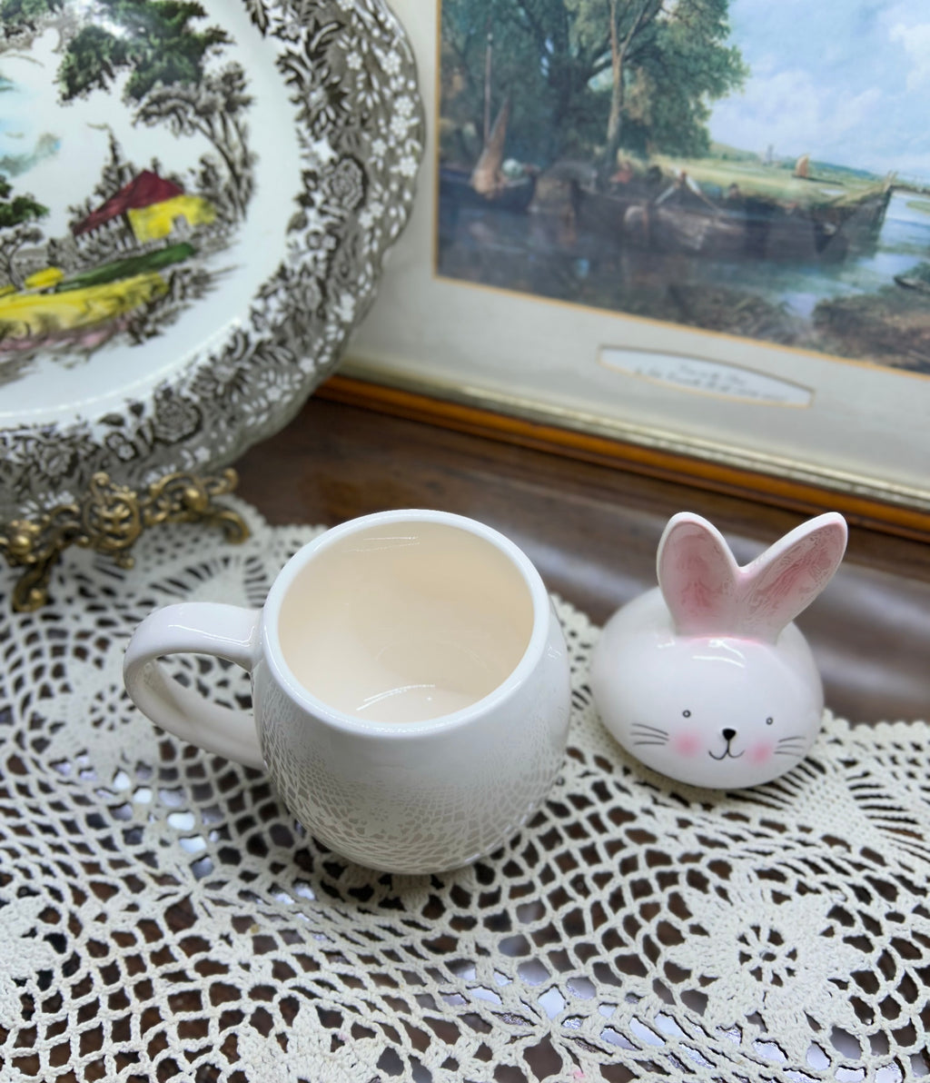 Adorable bunny-themed ceramic mug featuring a lid — airtight