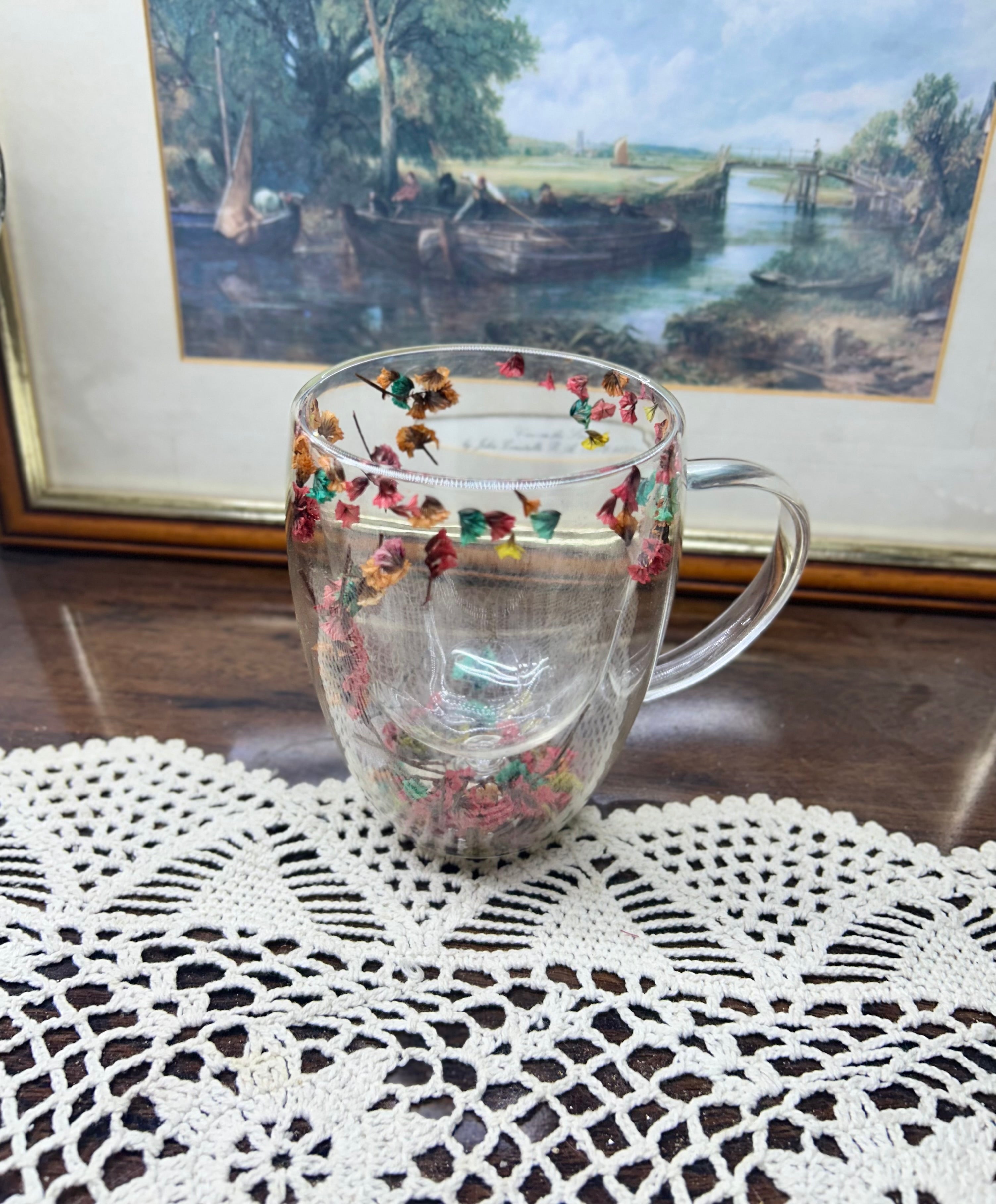 Dried flower filling double wall glass mug