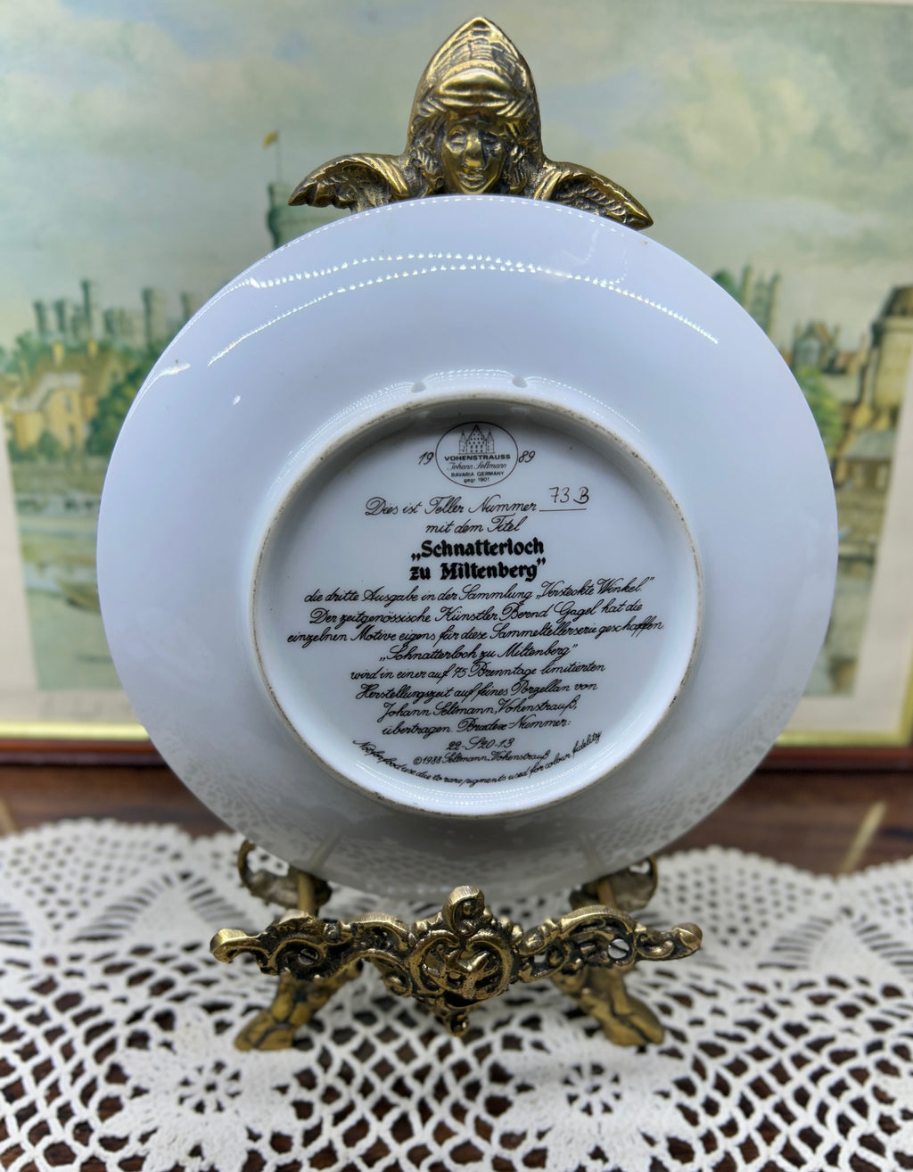 Vintage German hand-painted collector plate titled "Schnatterloch zu Miltenberg" 7”