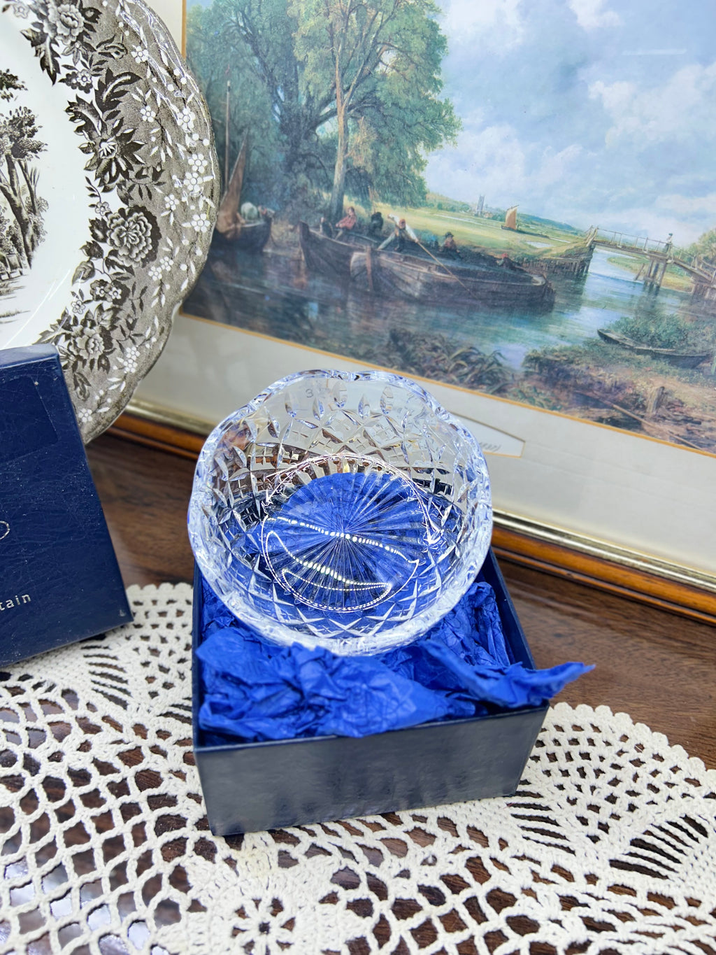 Stuart 24% lead Crystal cut bowl, featuring intricate patterns