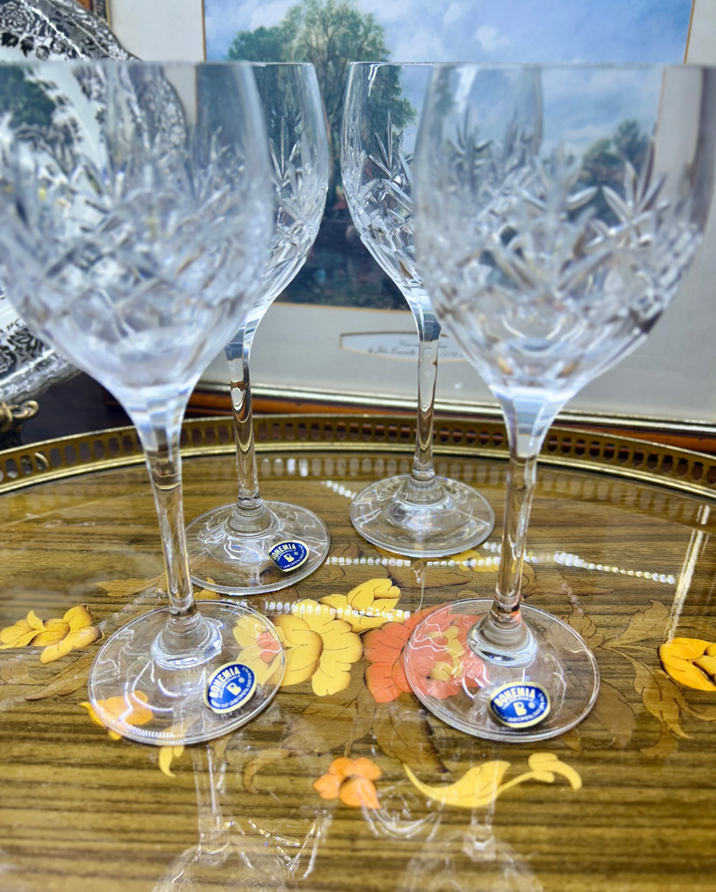 Bohemia 24% lead victoria inticate hand-cut crystal wine glasses — Set of 4
