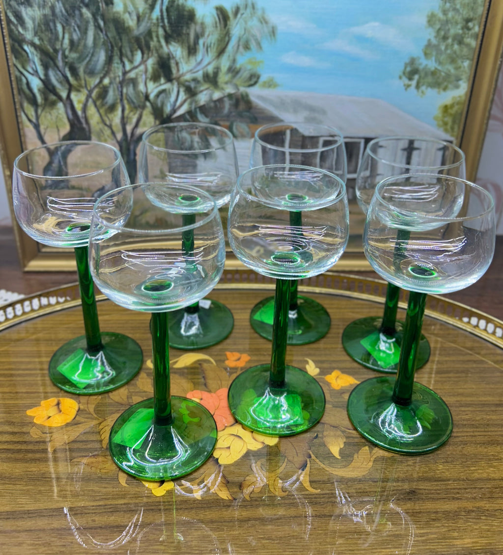 Luminarc wine glasses featuring distinctive green stems and bases — Set of 7