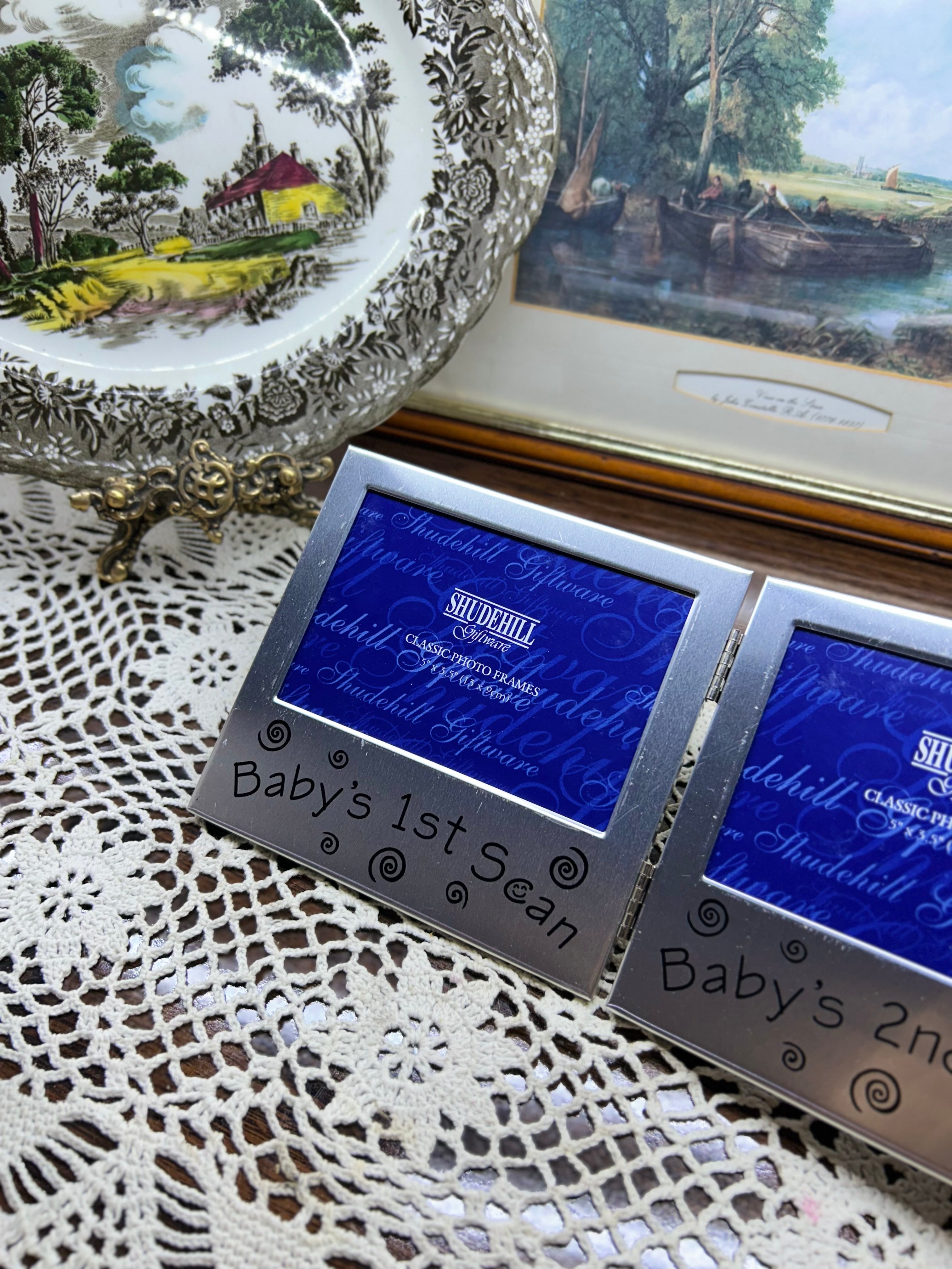 Shudehill Giftware "Baby’s scans” double photo frame set