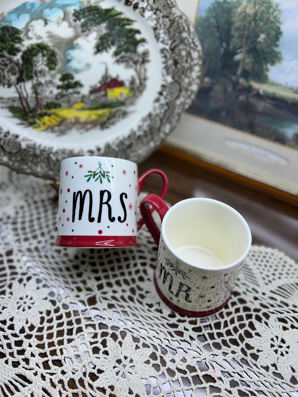 Set of Mr. and Mrs. campfire mugs — Large glazed mugs