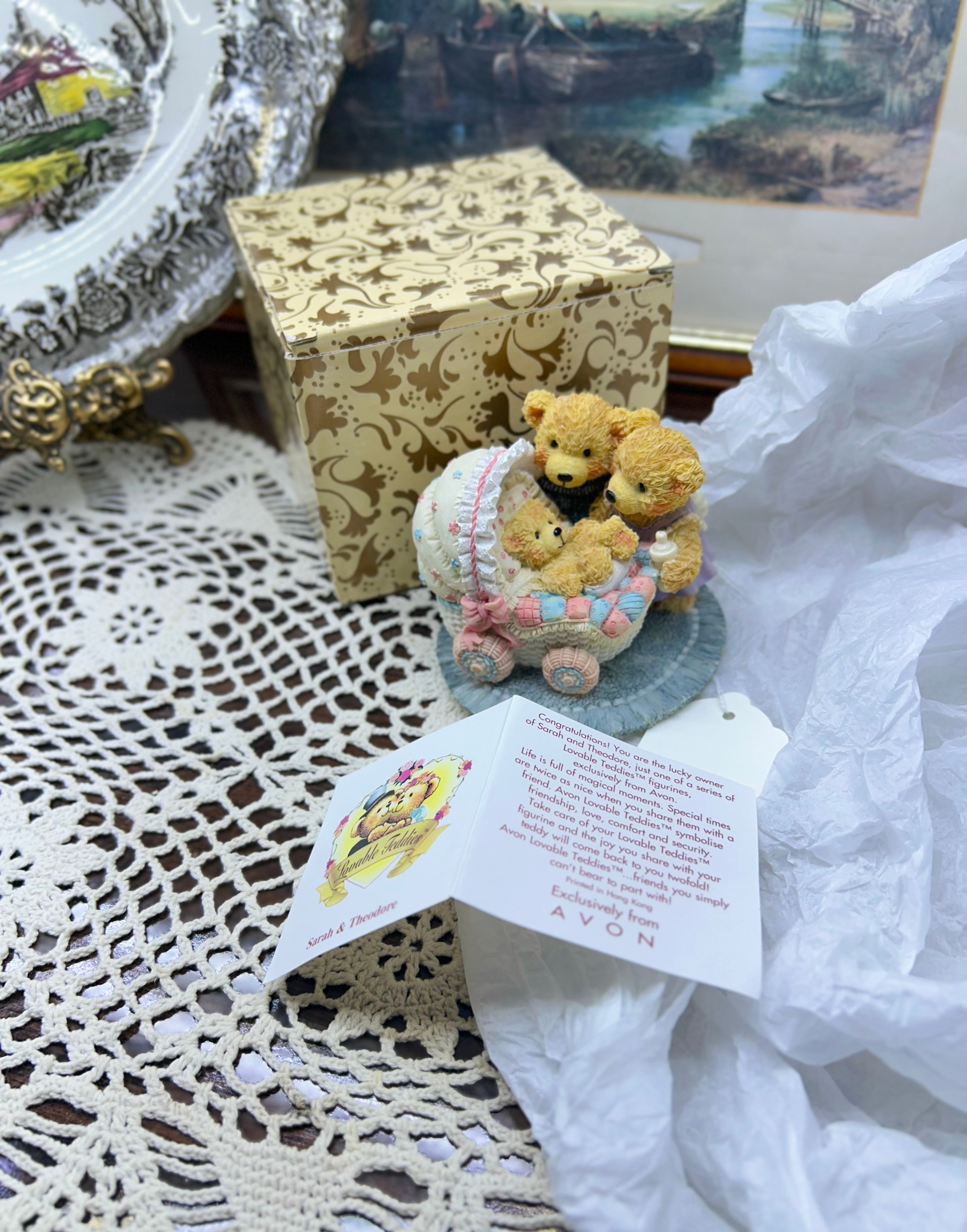 Avon Lovable Teddies "NEW ARRIVAL" figurine set — collectible