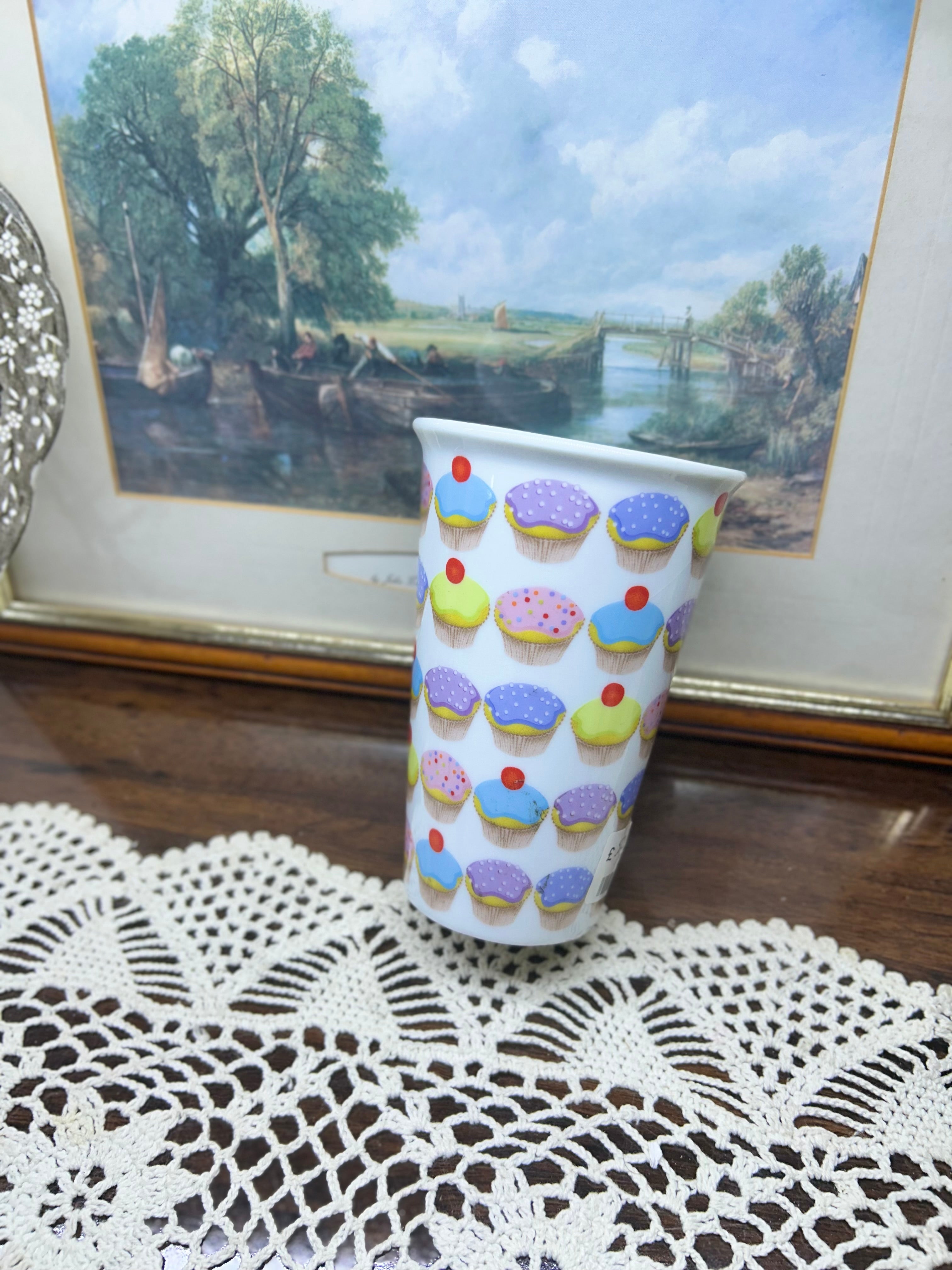 Large mug by “the leonardo collection”