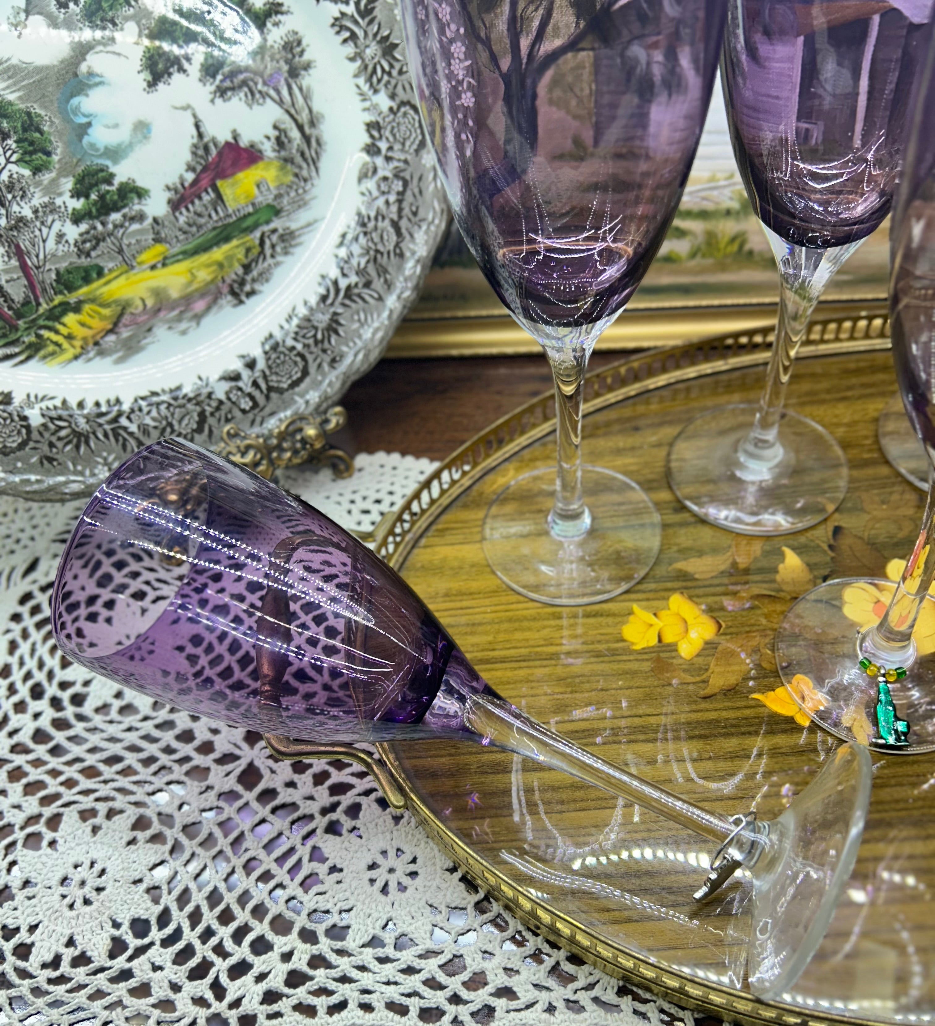 Vintage Amethyst optic art Glass Mid-century stemmed tall glasses — set of six