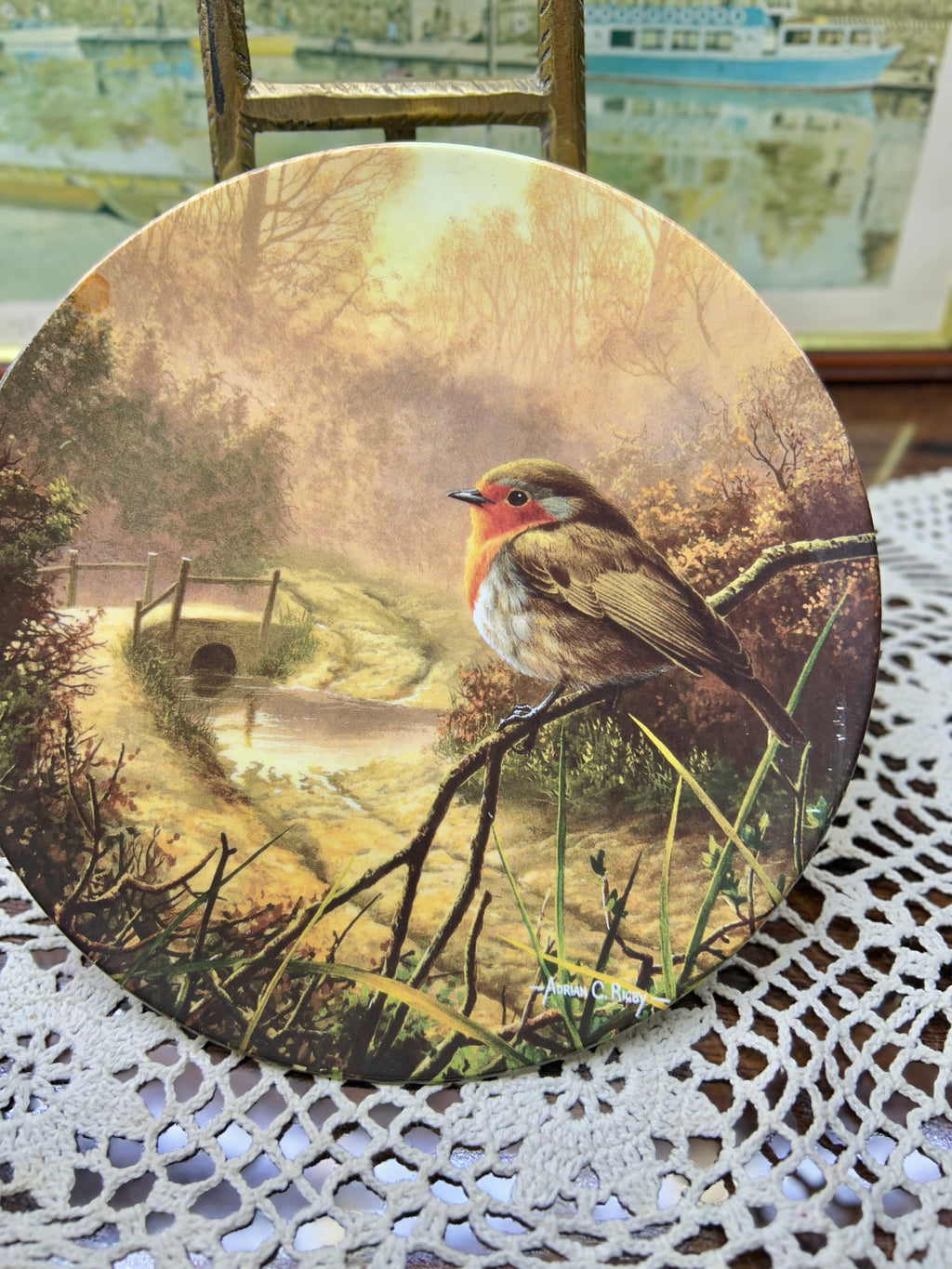 Royal Doulton limited edition collector wall decorative plate featuring a robin 7”