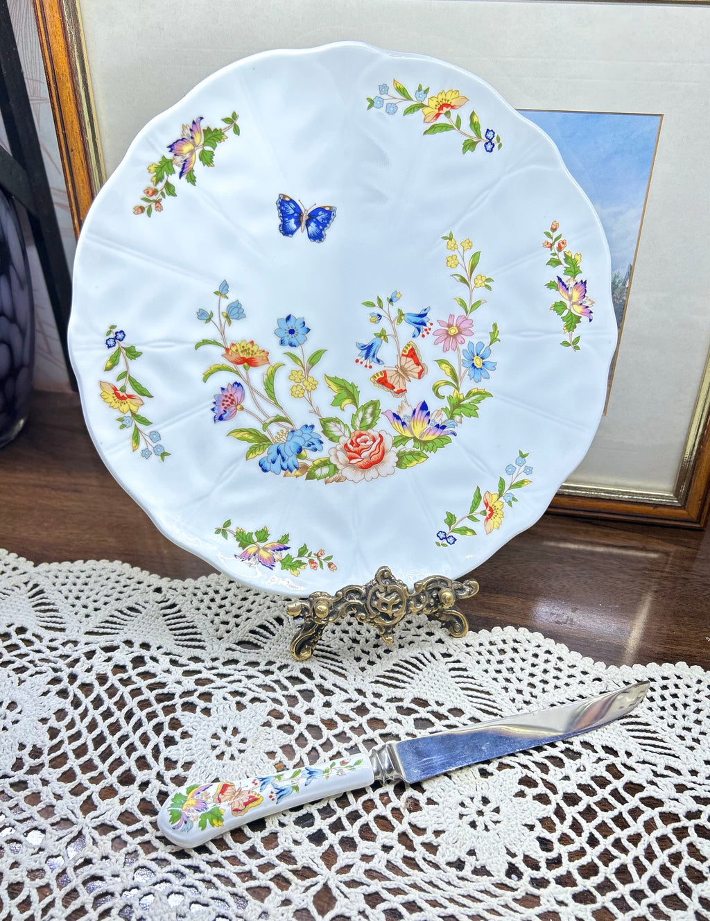 Aynsley “Wild Tudor” cake plate and matching knife — England