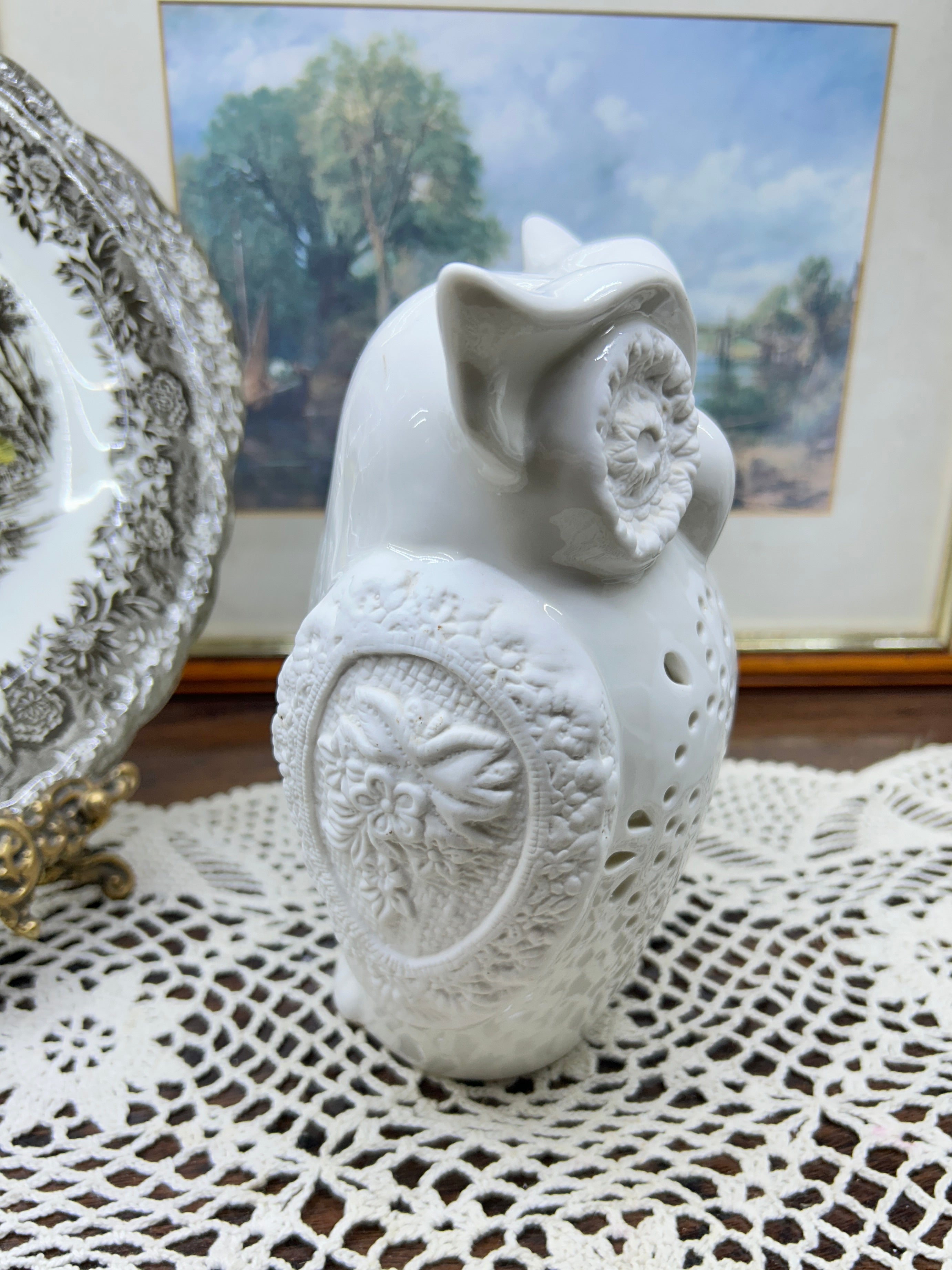 Vintage ceramic owl shaped large candle holder with intricate cut-out patterns 9”