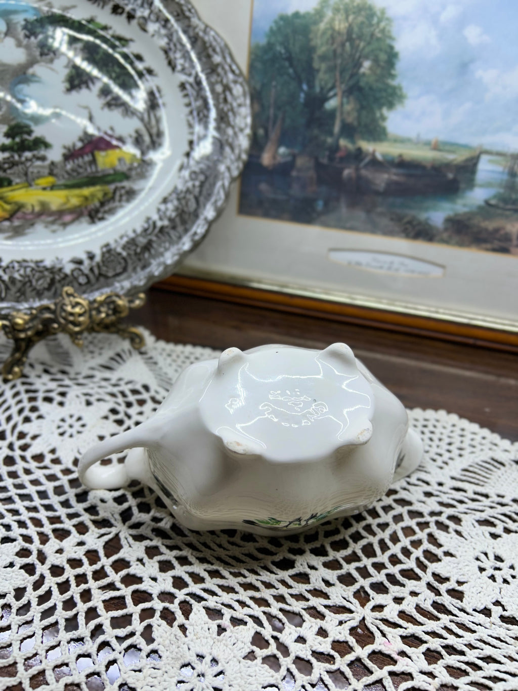 vintage Johnson Brothers "Brookshire" gravy boat.