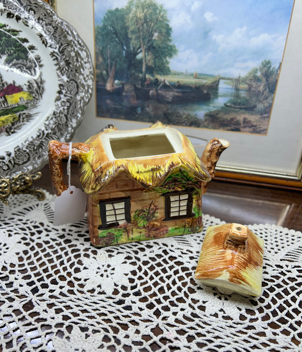 Vintage Price Kensington "Ye Olde Cottage" teapot