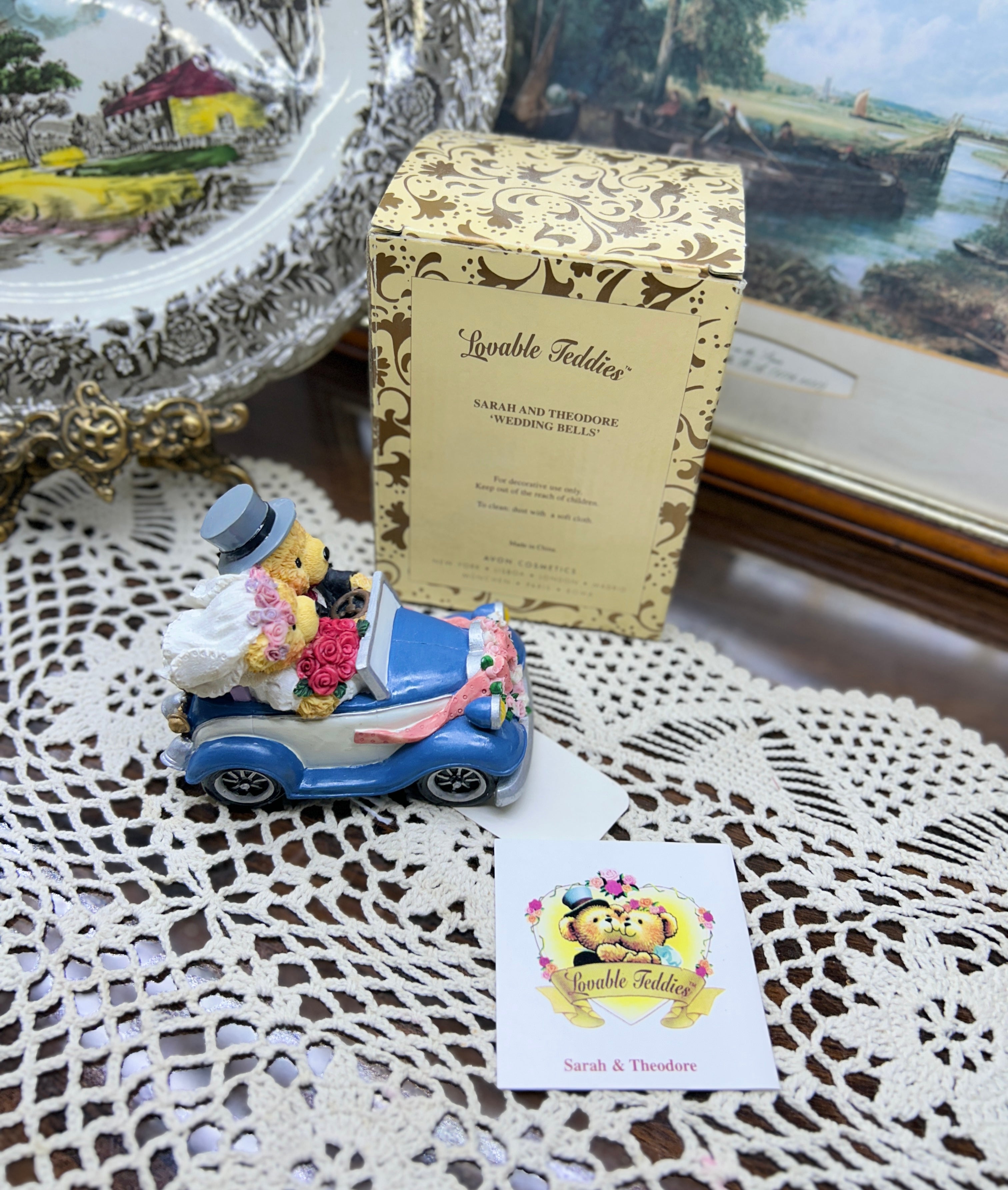 Avon Lovable Teddies "Sarah & Theodore are Married" figurine set