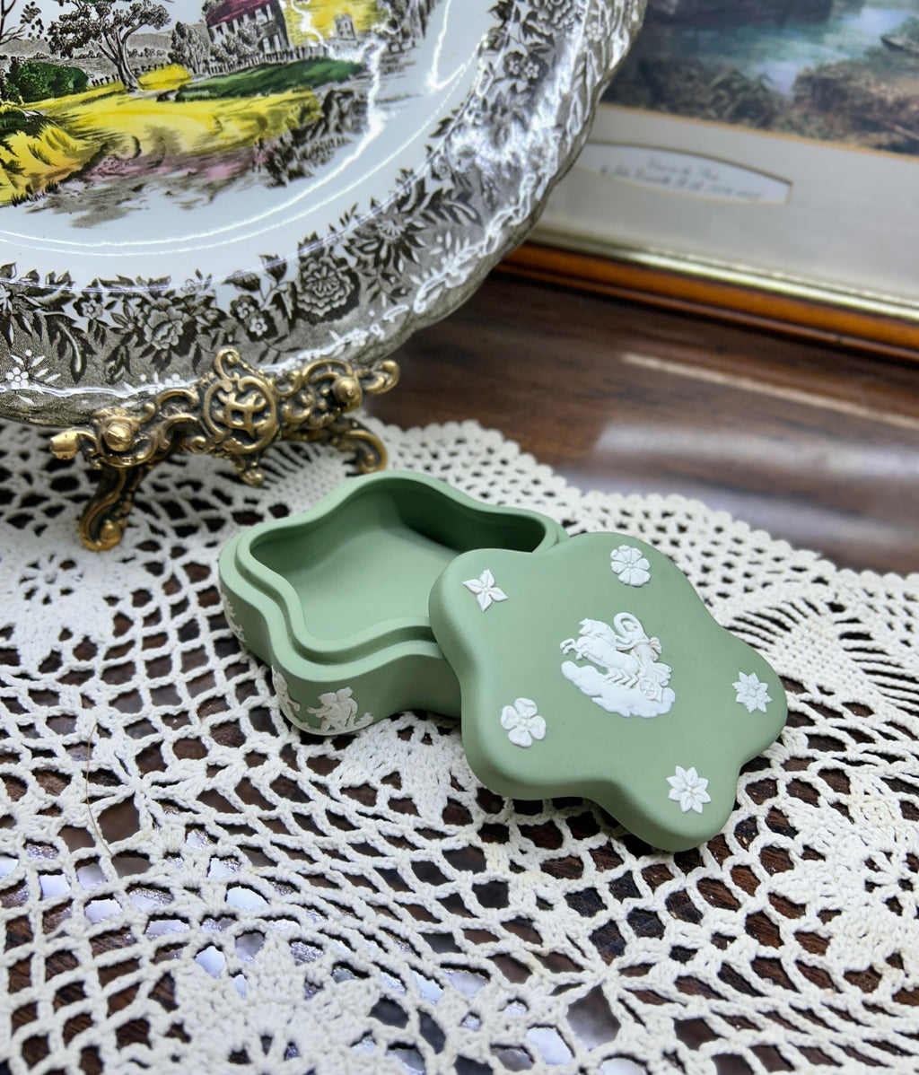 Vintage Wedgwood Sage Green Scalloped Jasperware trinket Box — Made in England 1967