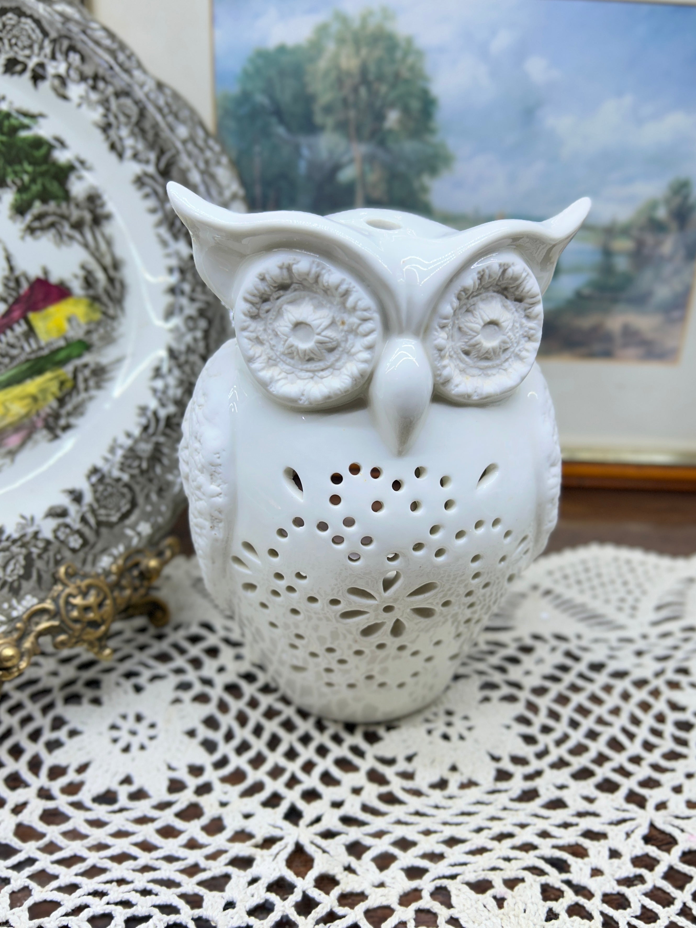 Vintage ceramic owl shaped large candle holder with intricate cut-out patterns 9”