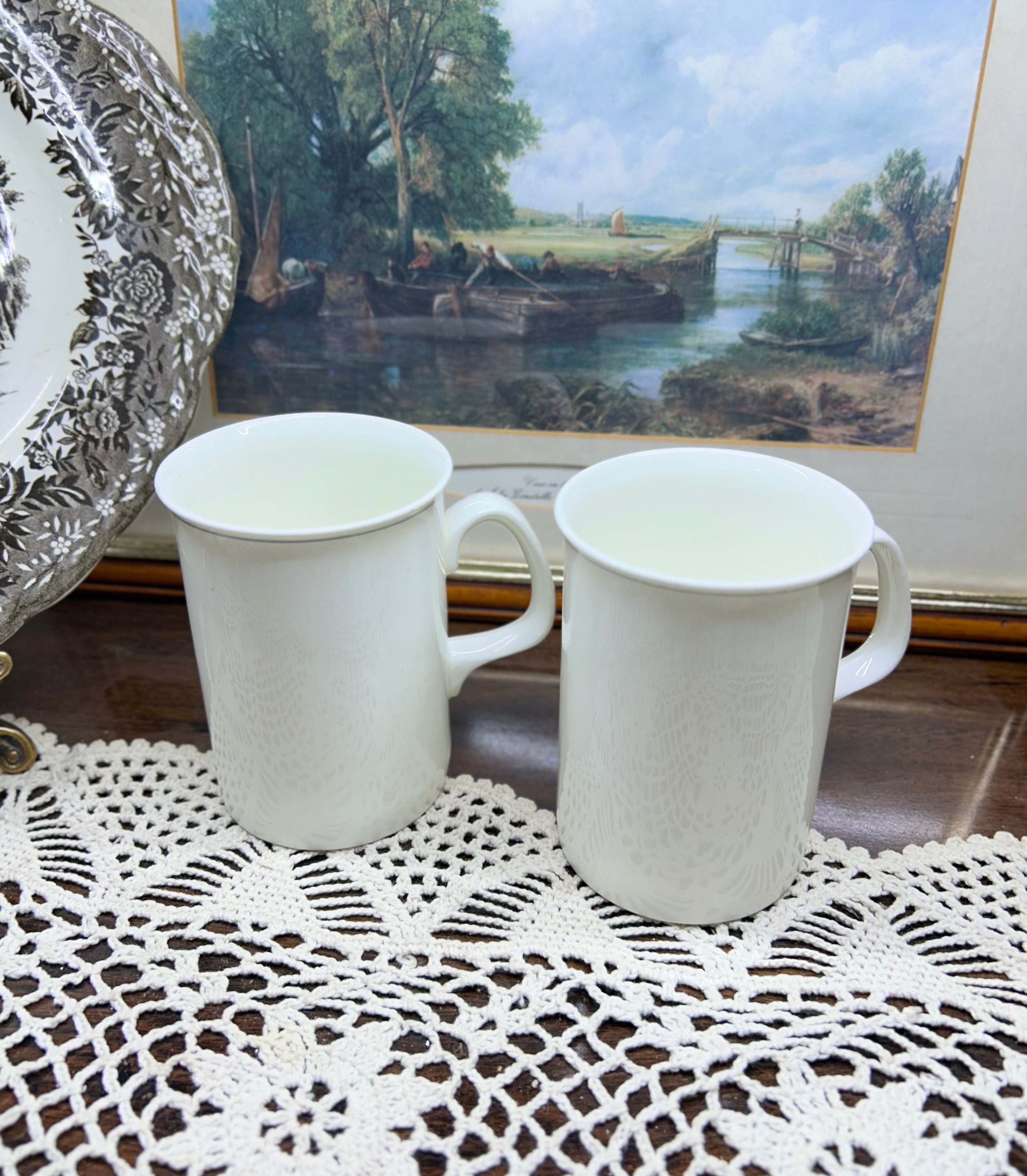 White porcelain tea mugs — Set of 2