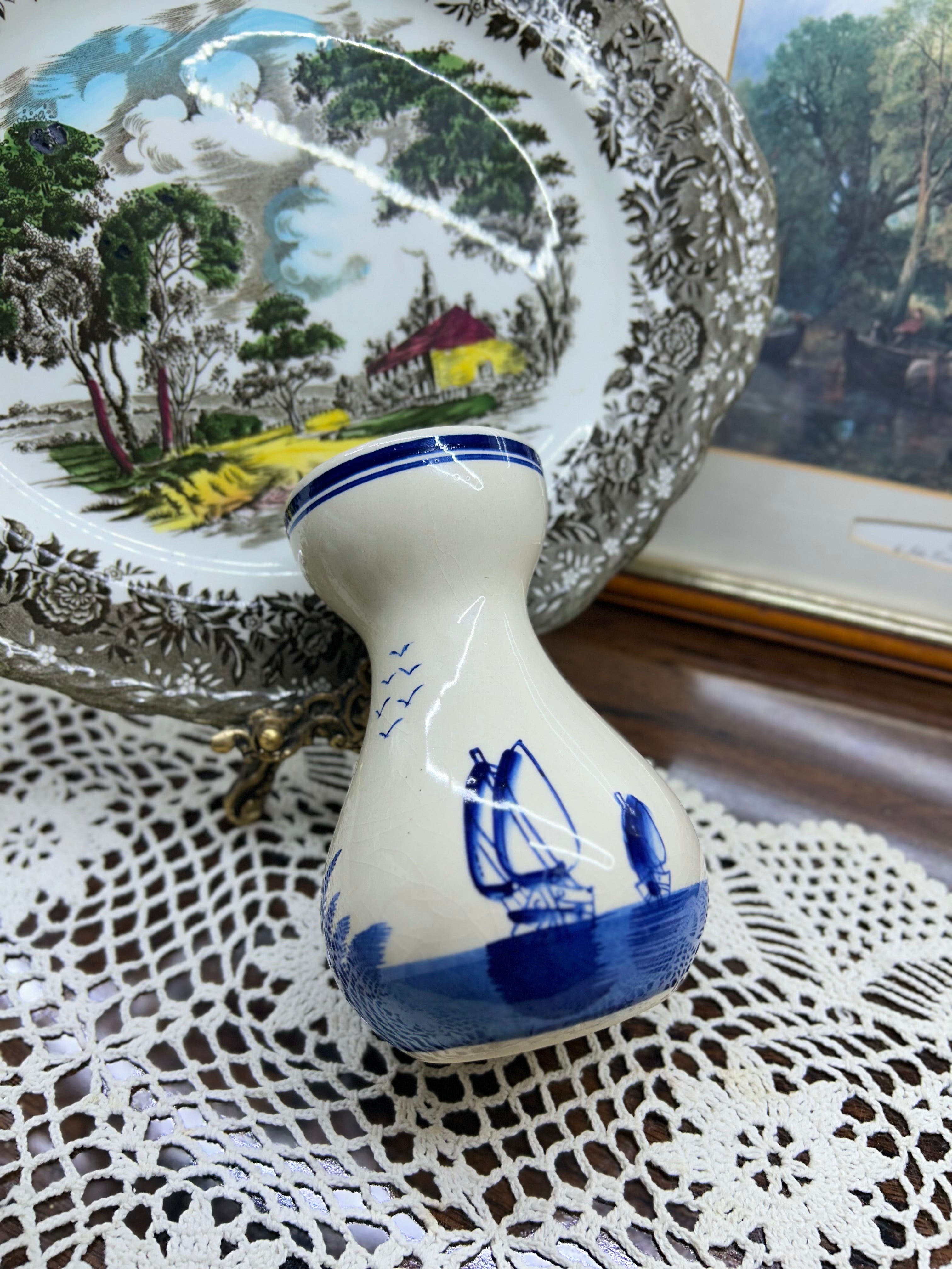 Ceramic handpainted delft blue vase