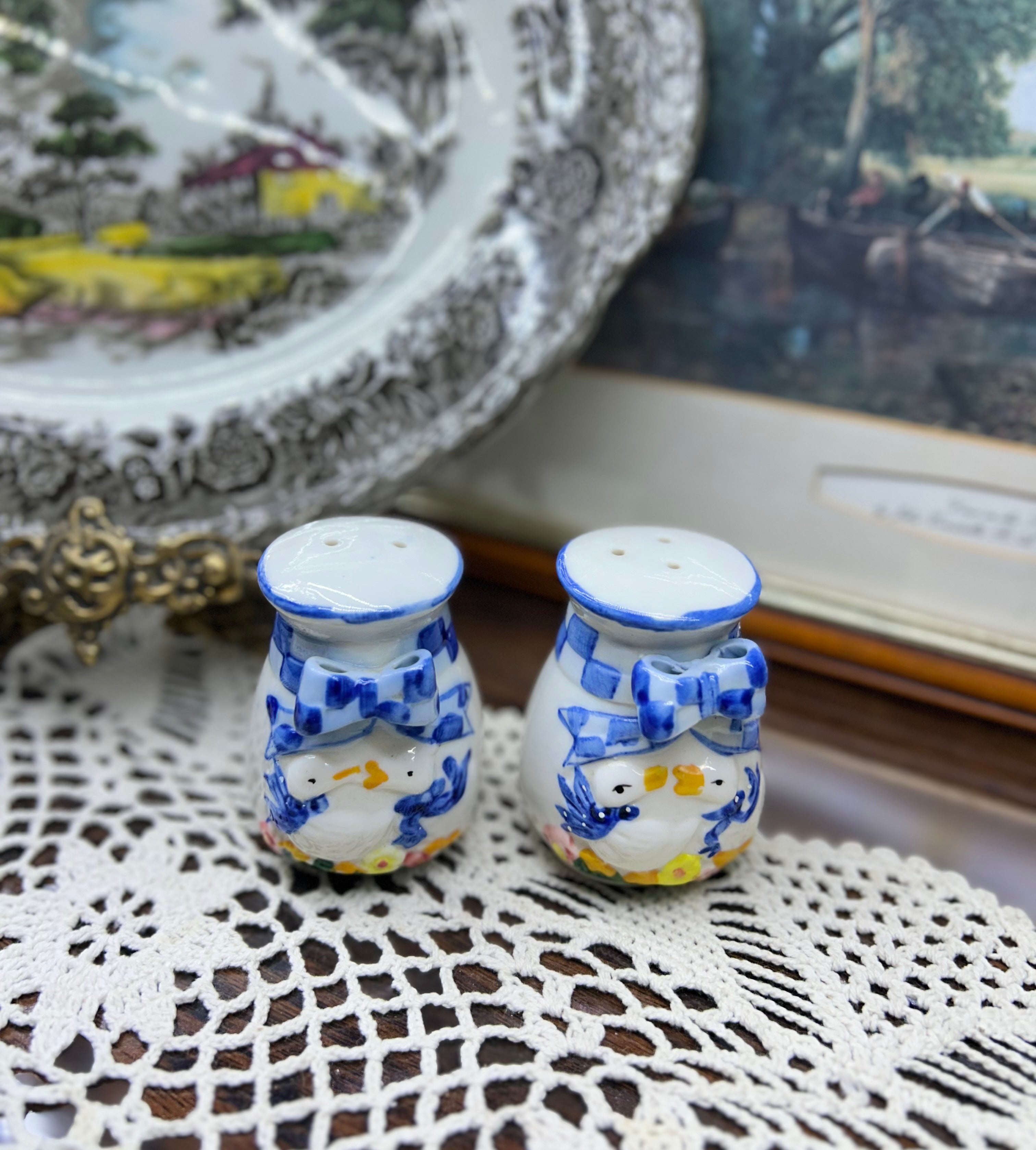 Vintage Country 3D Bow Geese Salt And Pepper Shakers