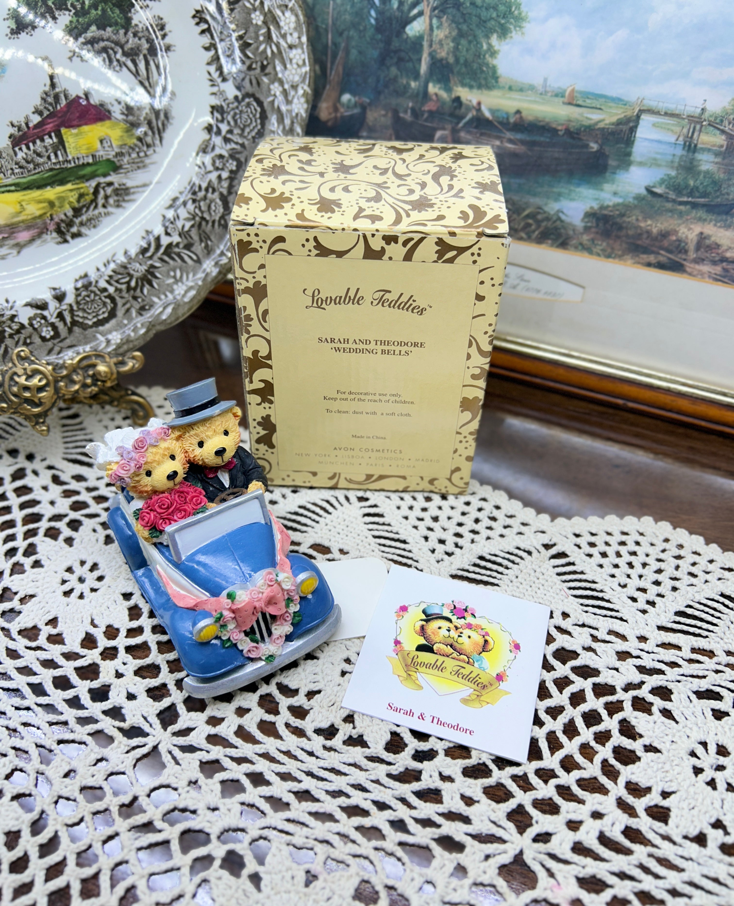 Avon Lovable Teddies "Sarah & Theodore are Married" figurine set